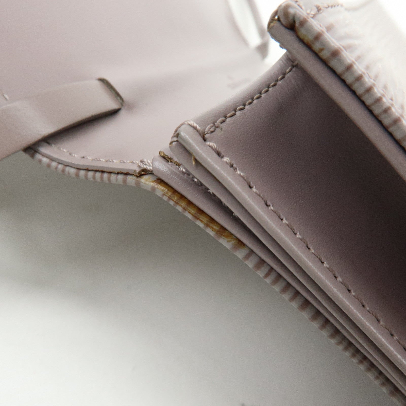 Louis Vuitton Epi Biarritz Leather Shoulder Bag Pepper M5293C