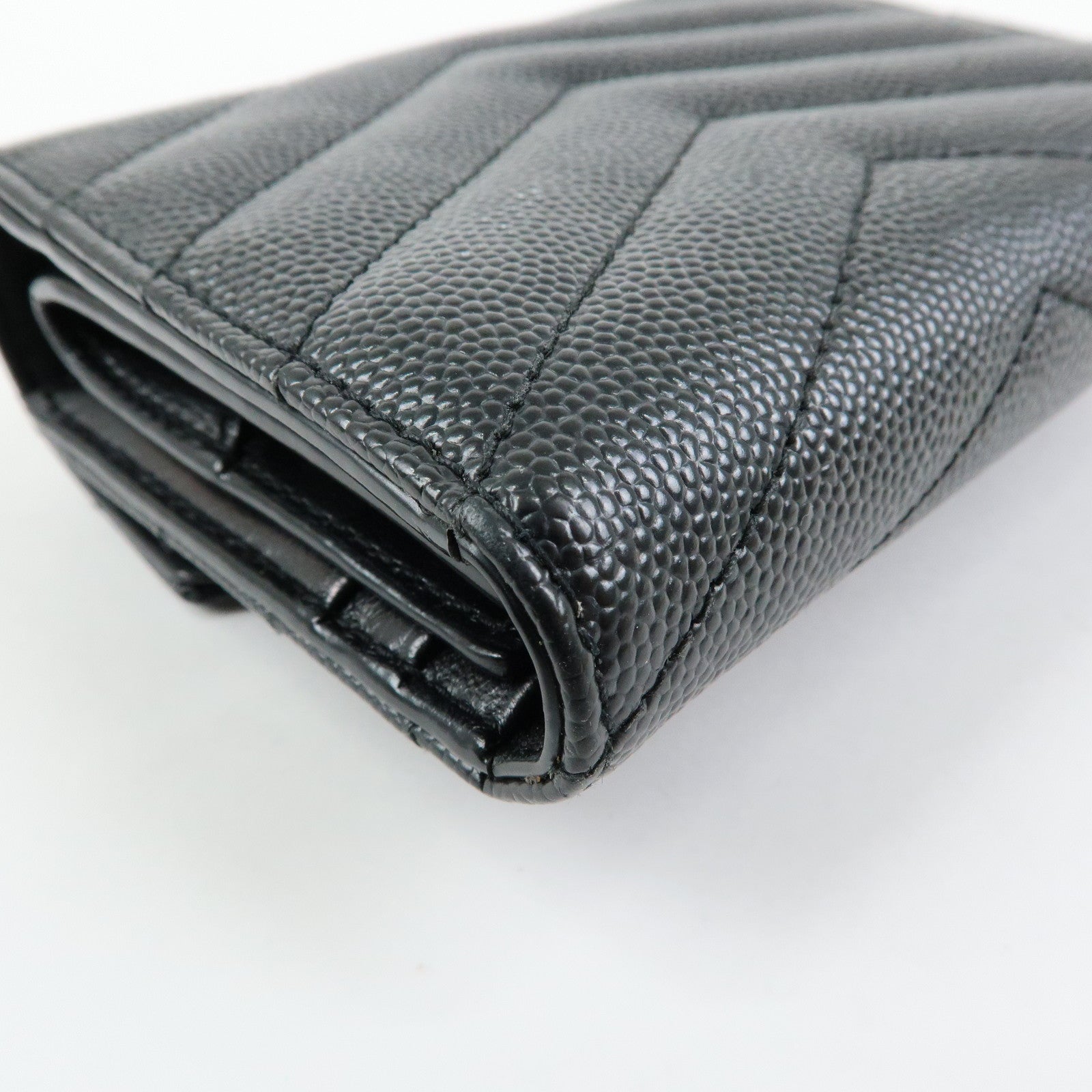 SAINT LAURENT PARIS Cassandra Leather Compact Wallet Black 692061