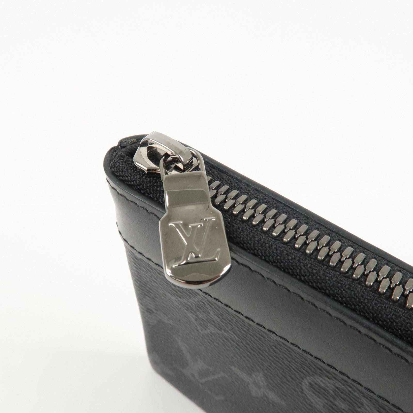 Louis Vuitton Monogram Eclips Pochette Discovery PM Pouch M44323