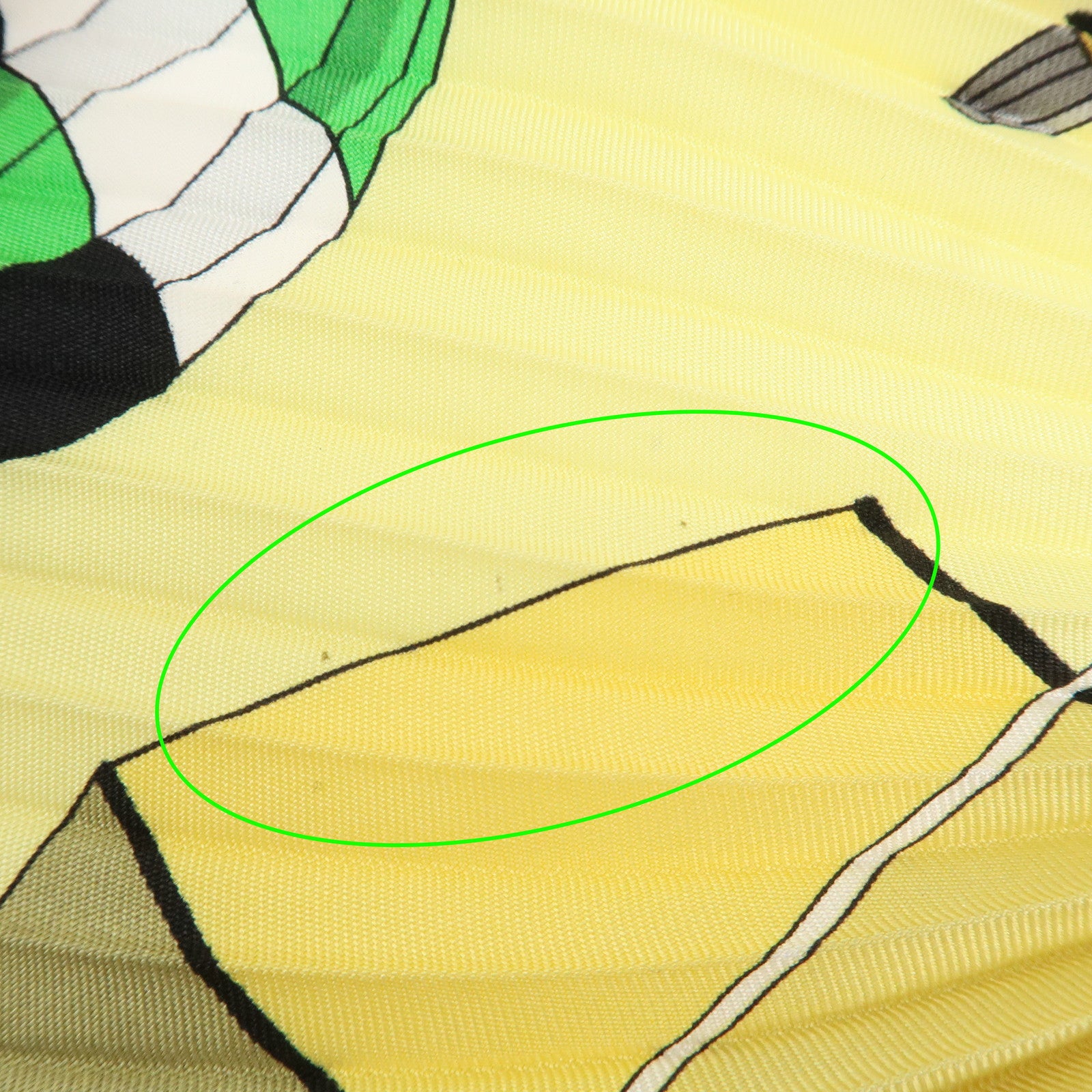 HERMES pleats Carre 90 Silk 100% Scarf Yellow Green Purple Red Used