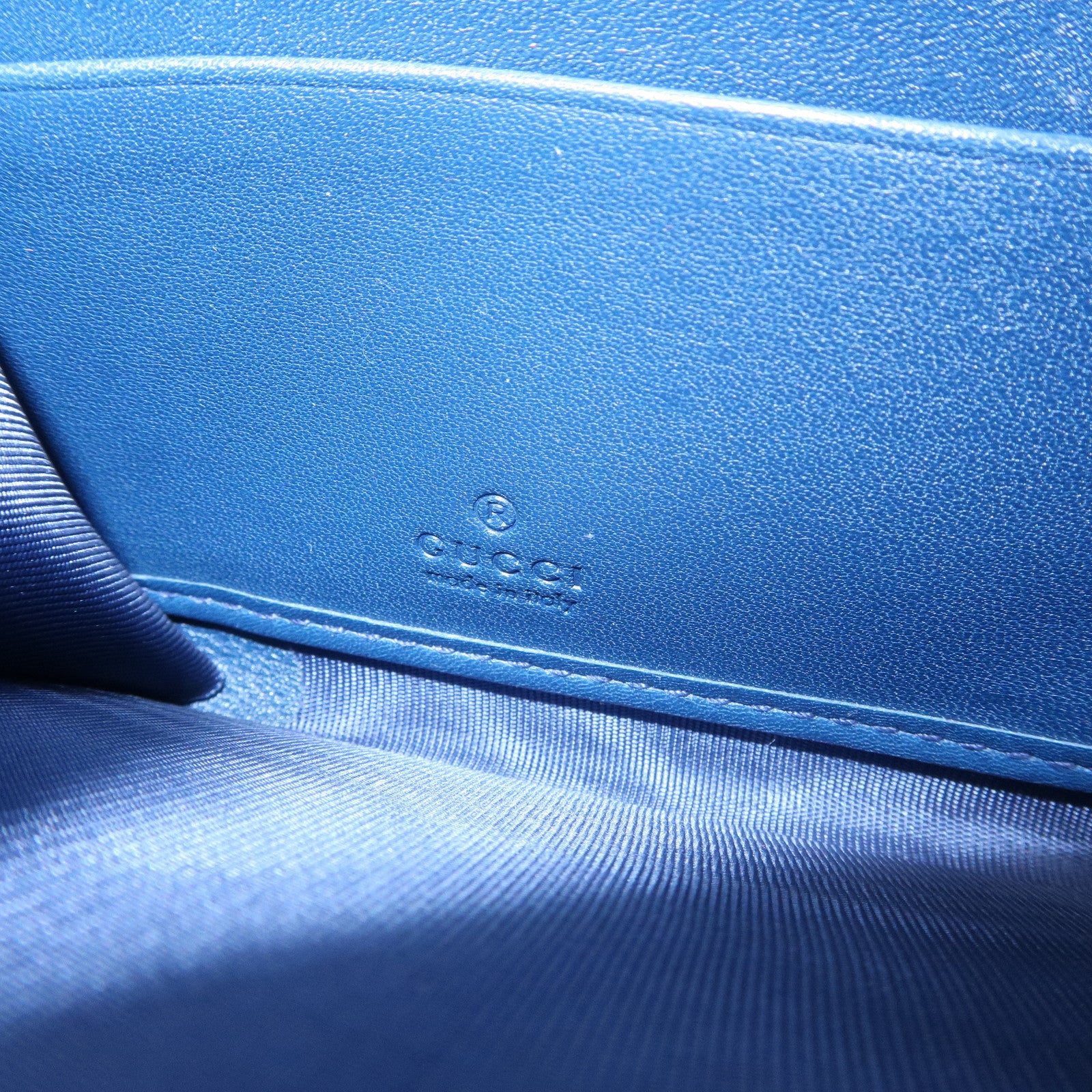 GUCCI Guccissima Leather Round Zippy Long Wallet NY Yankees 547791