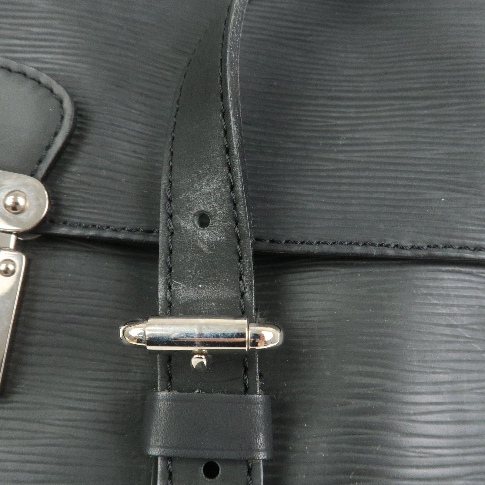 Louis Vuitton Epi Segur MM Shoulder Bag Hand Bag Noir M58862