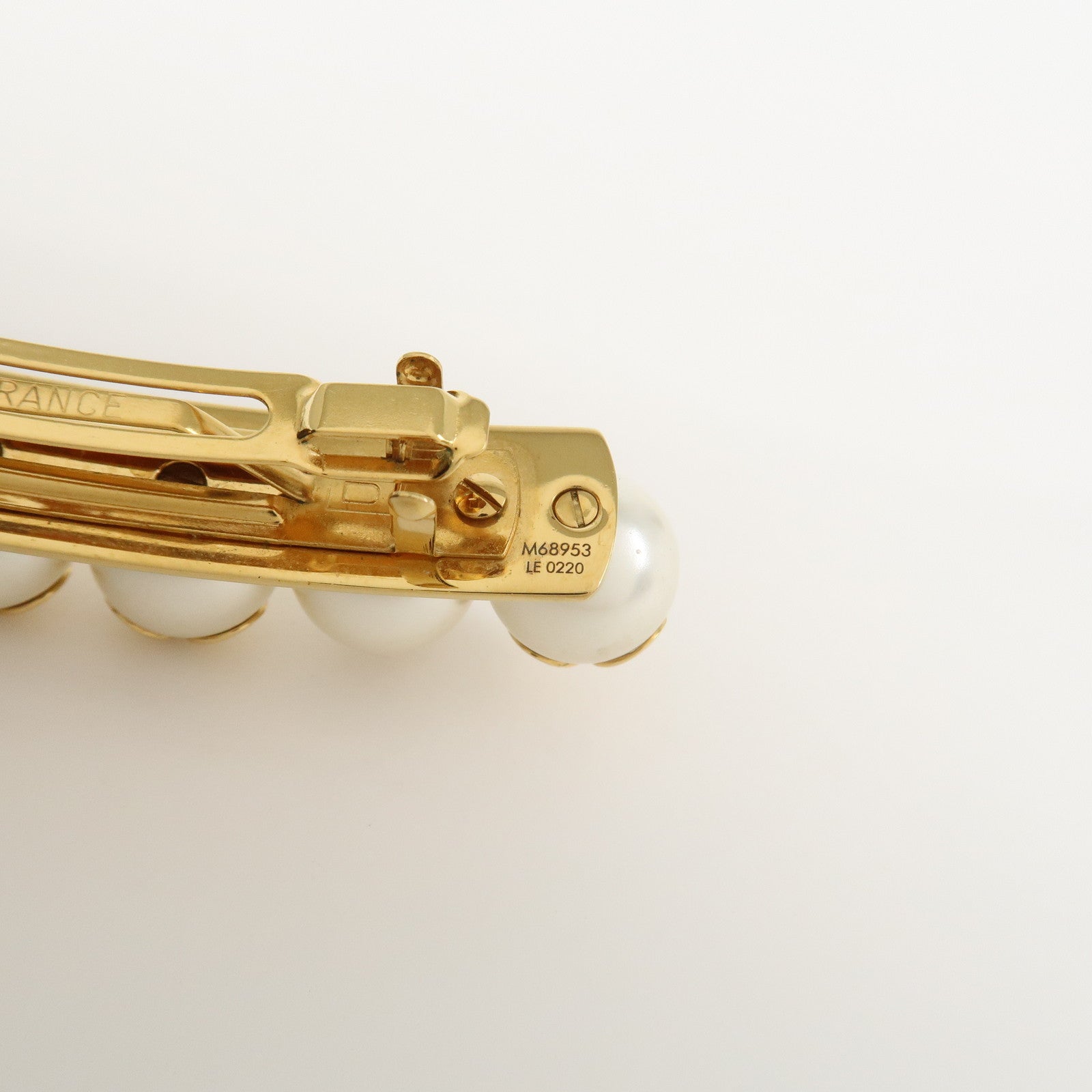 Louis Vuitton Be Mindful Artificial Pearl Barrette Hair Clip M68953