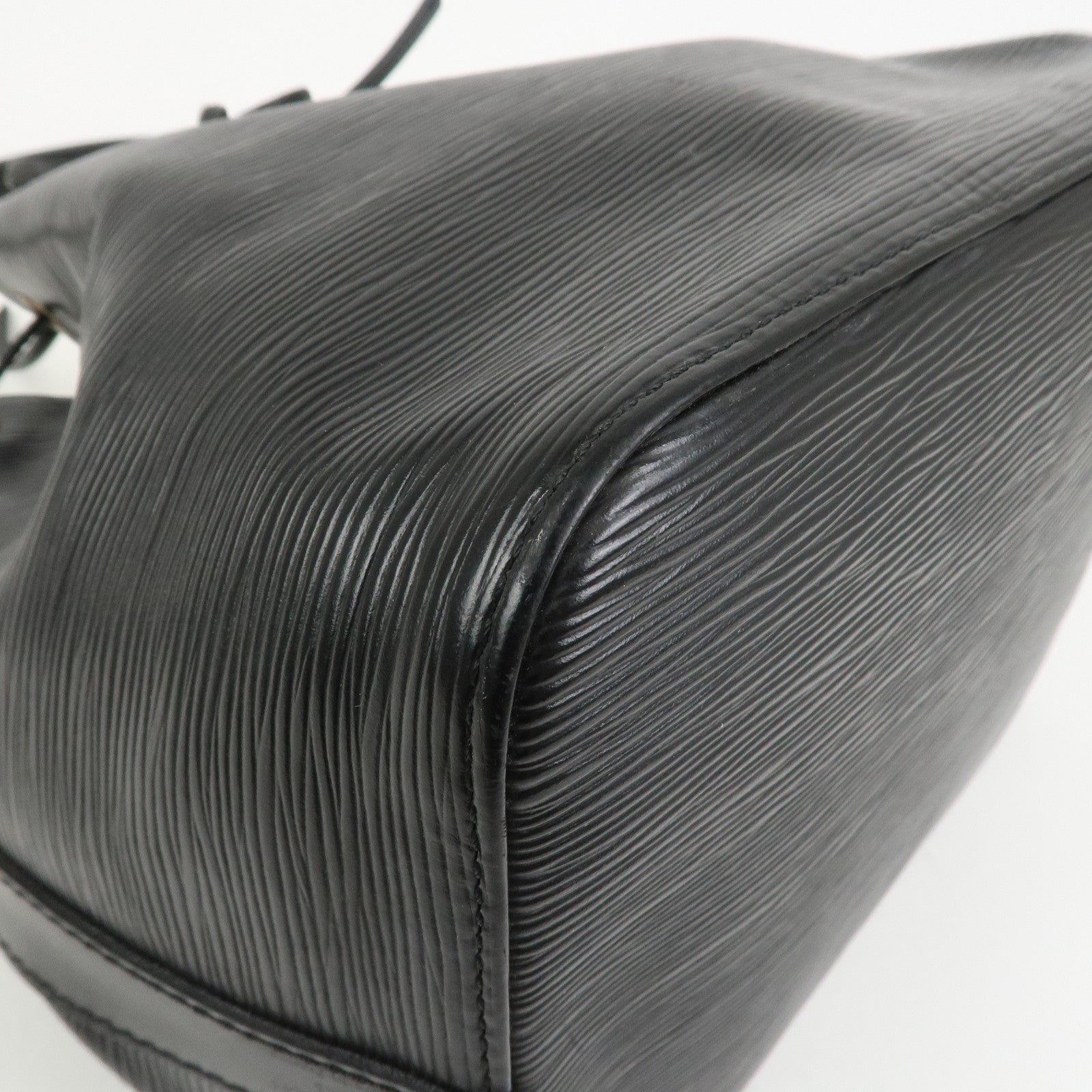 Louis Vuitton Epi Leather Petit Noe Shoulder Bag Noir Black M59012