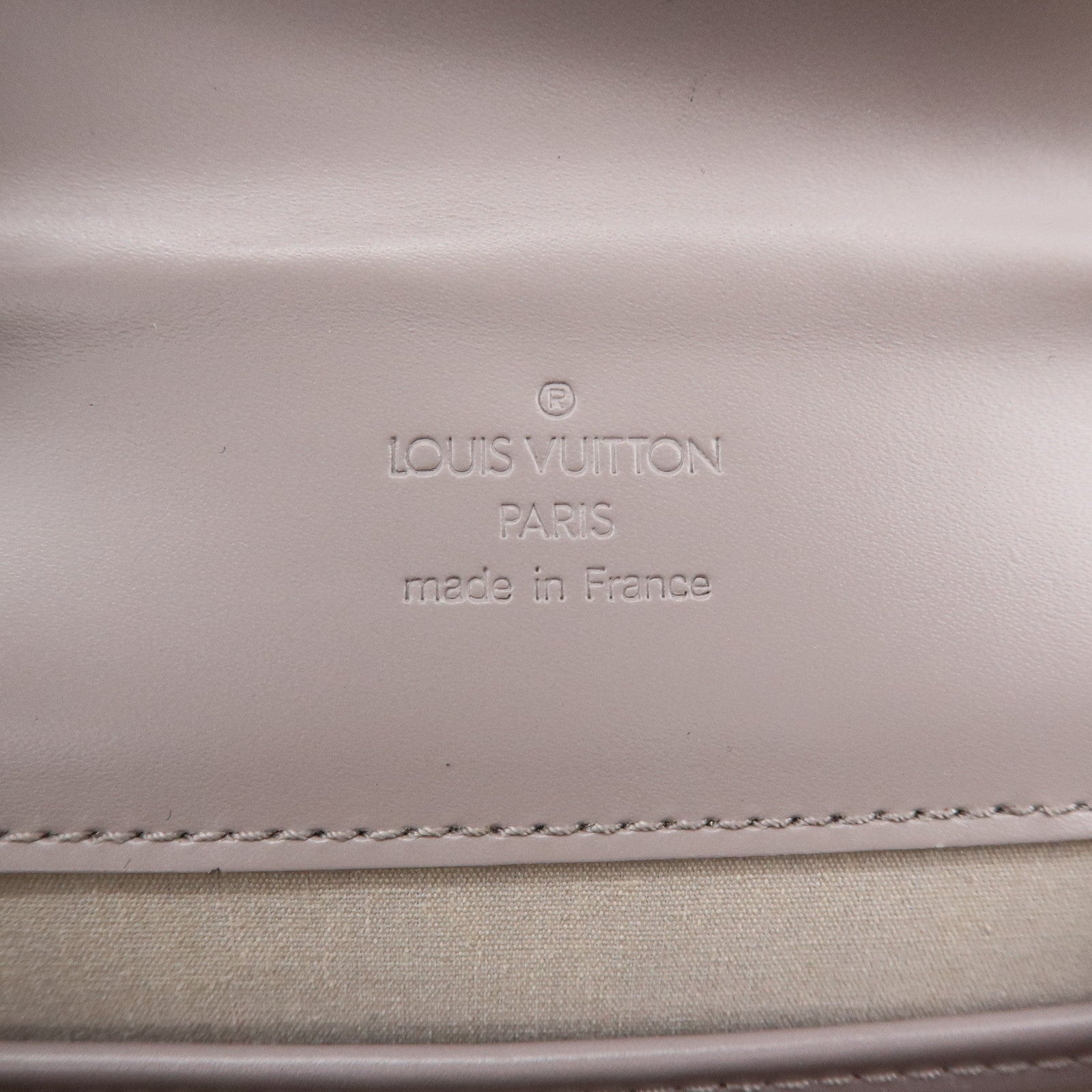 Louis Vuitton Epi Biarritz Leather Shoulder Bag Pepper M5293C