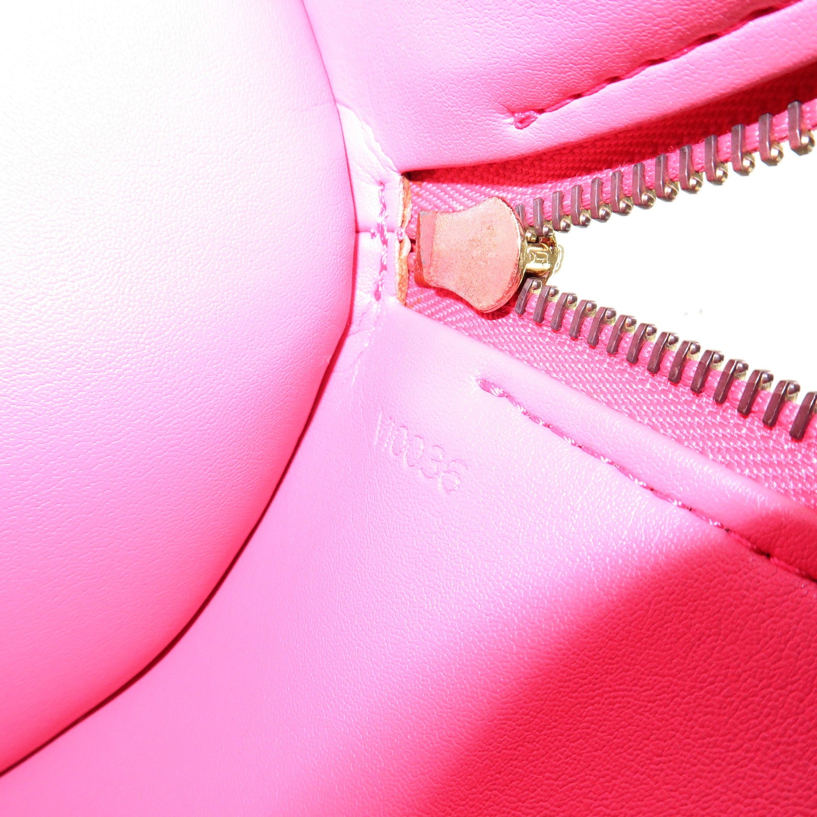 Louis Vuitton Monogram Vernis Bedford Hand Bag Framboise M9133F