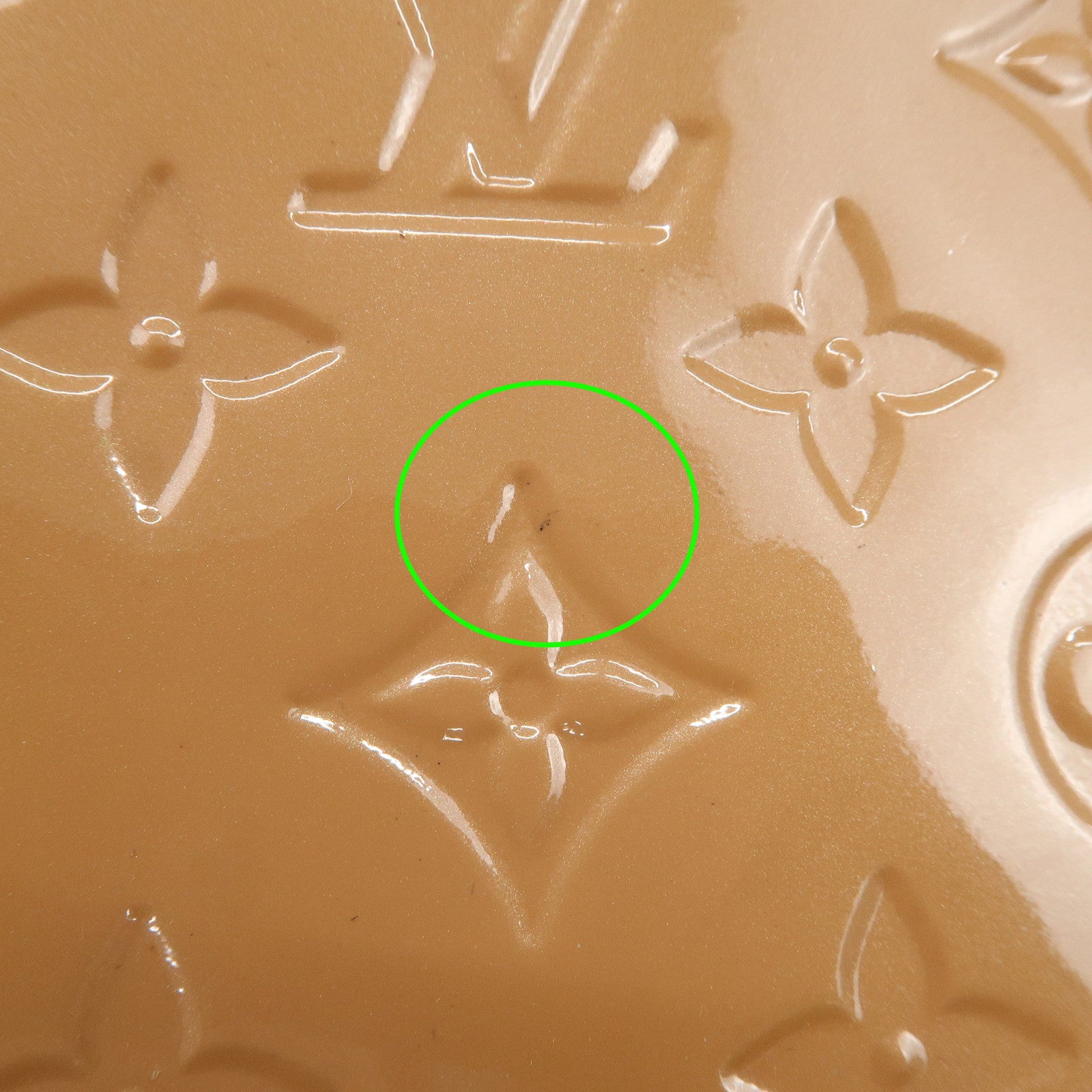 Louis Vuitton Monogram Vernis Pochette Accessoires Pouch M91575