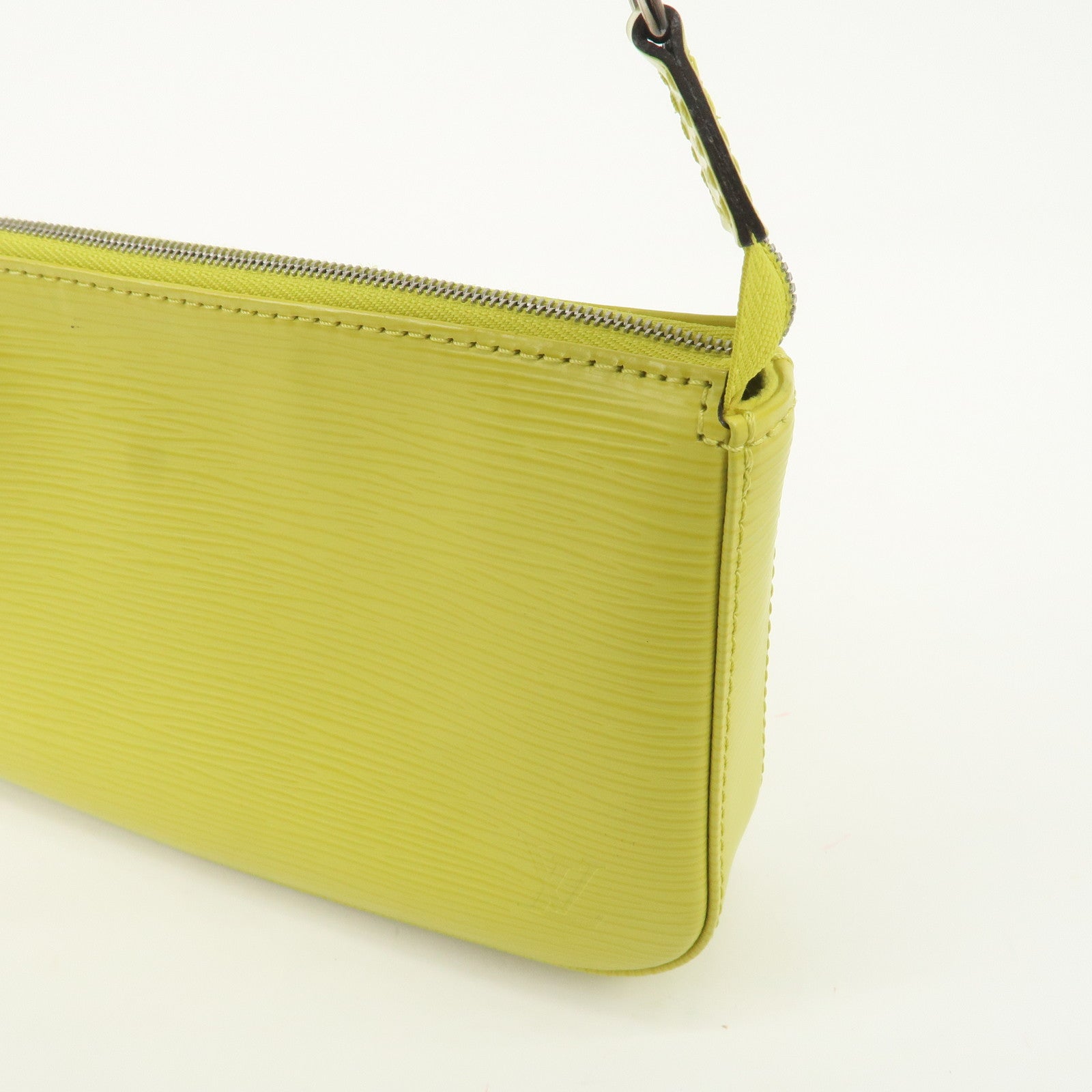 Louis Vuitton Epi Pochette Accessoires Pouch Pistache M40975