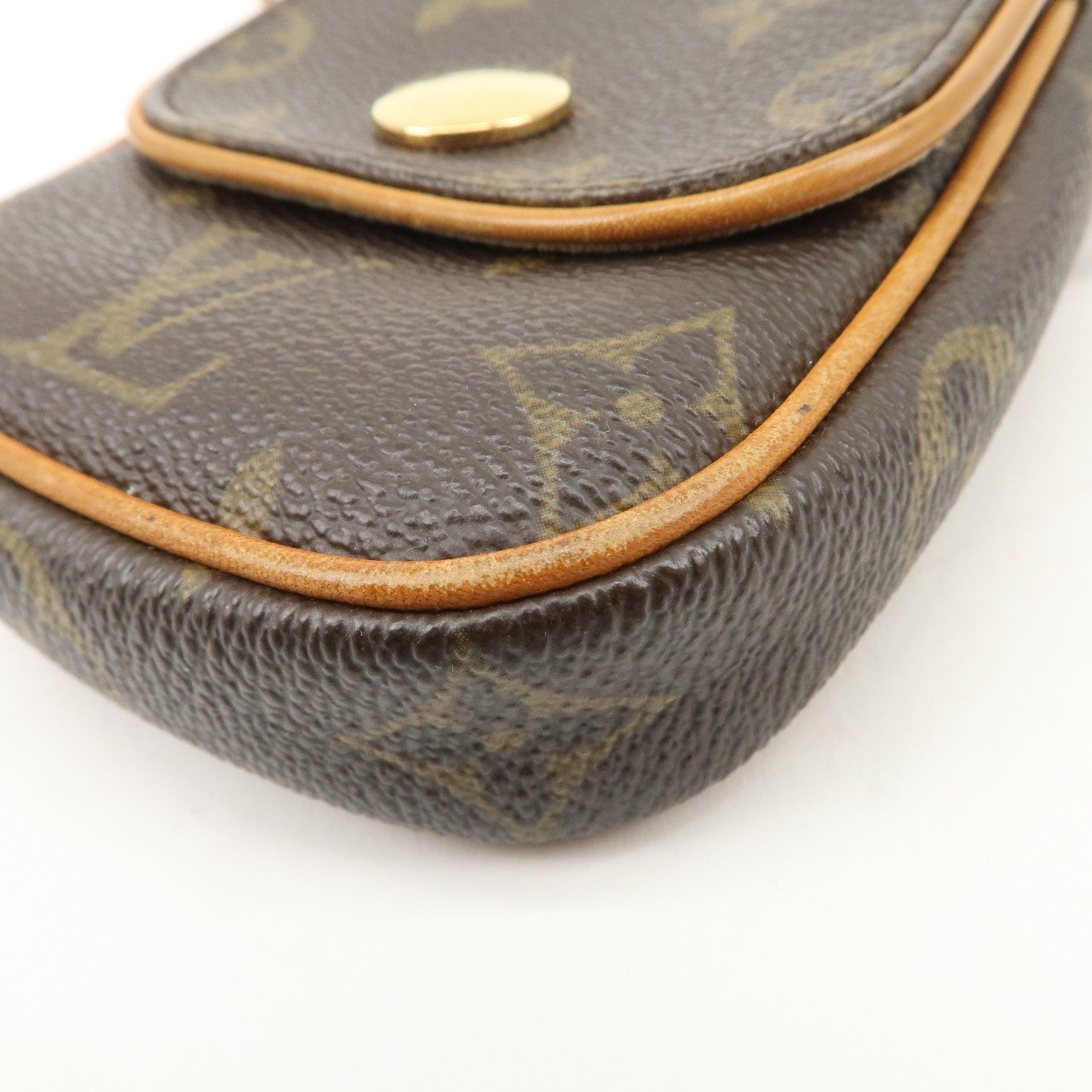Louis Vuitton Monogram Pochette Cancun Shoulder Bag Pouch M60018
