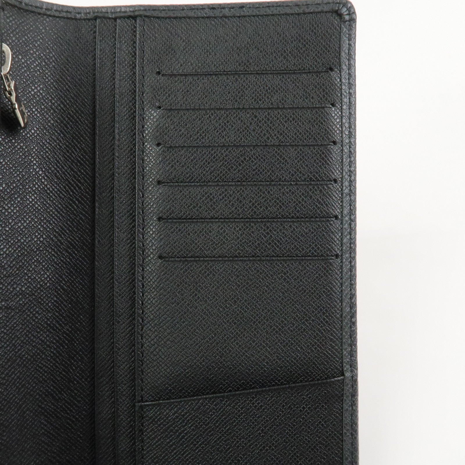 Louis Vuitton Taiga Portefeuille Brazza Bi-fold Long Wallet M30501