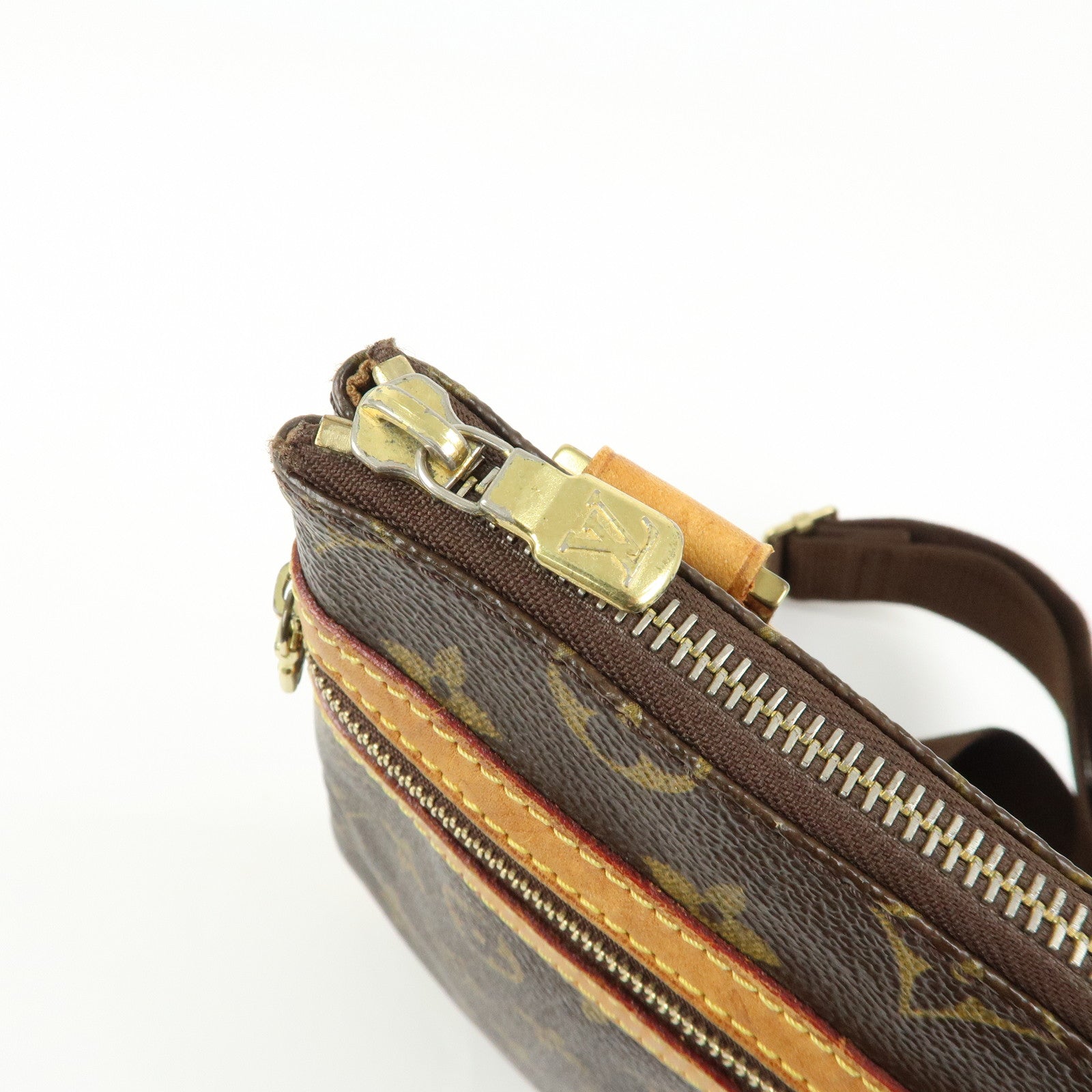 Louis Vuitton Monogram Pochette Bosphore Shoulder Bag Brown M40044