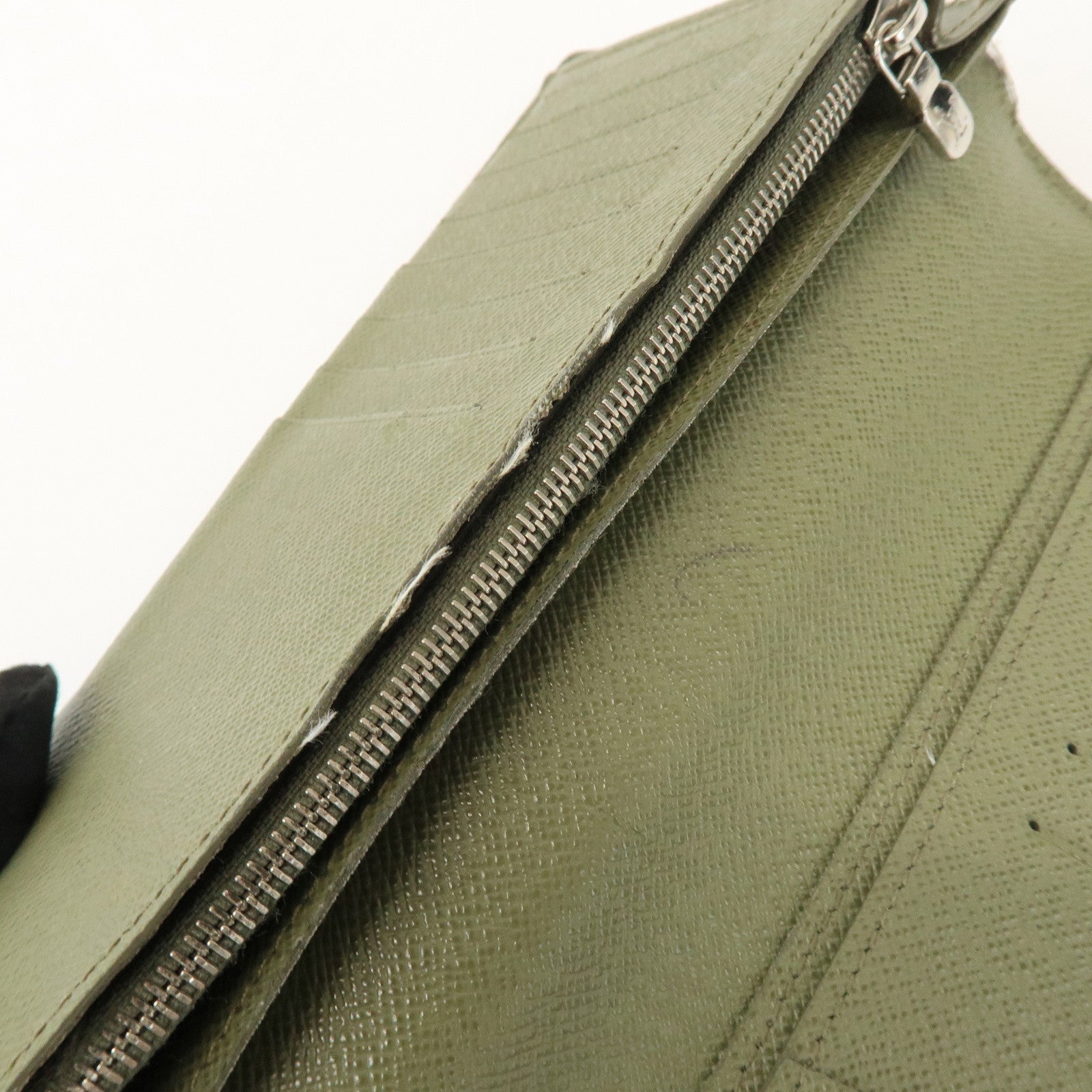 Louis Vuitton Epi Leather Portefeuille Brazza Wallet Khaki M61819