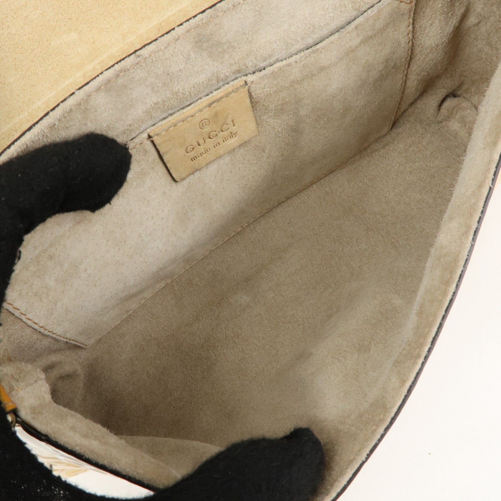 GUCCI InterlockingG Lovely Heart Patent Leather Broadway Bag 257611