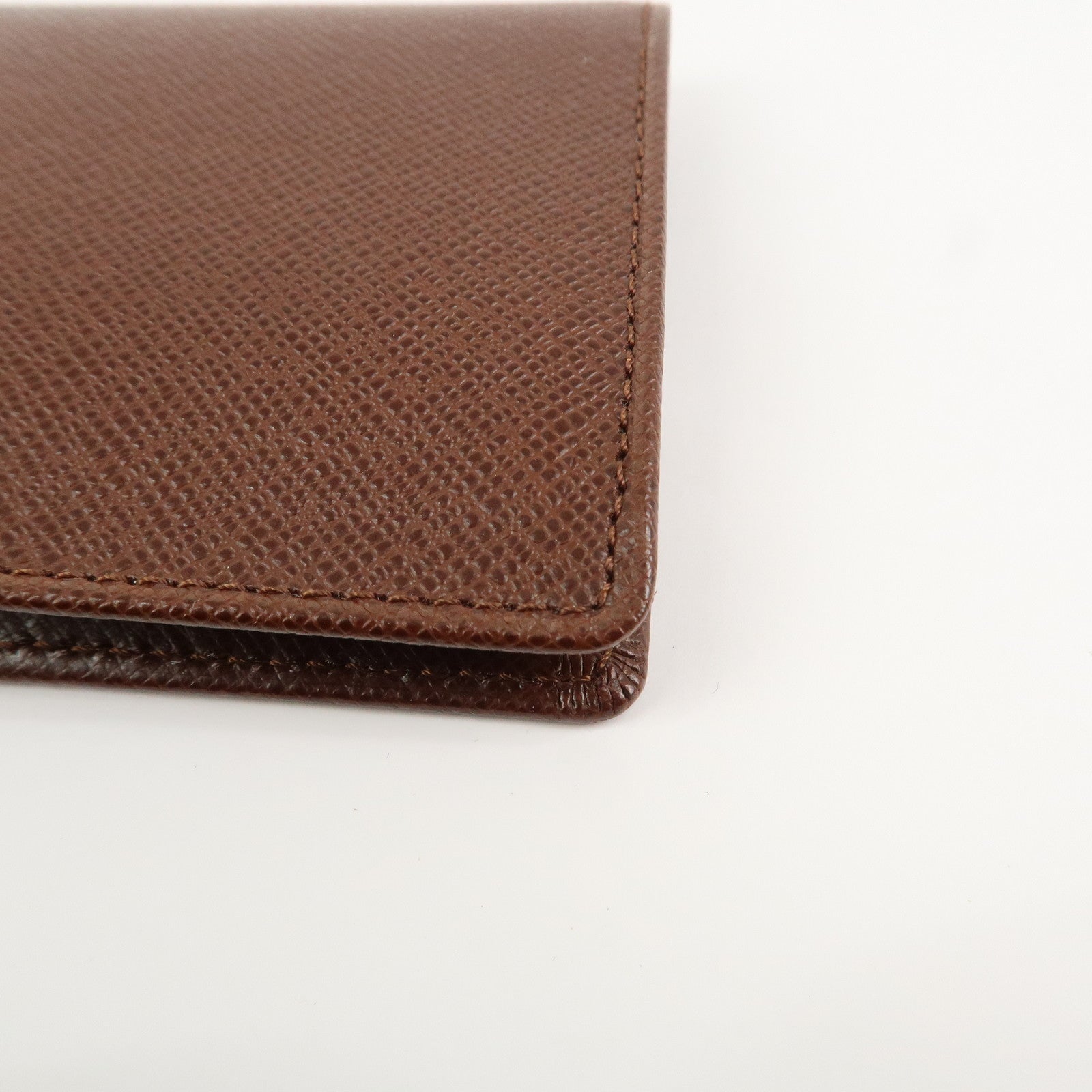 BURBERRY Logo Leather Compact Coin Case Brown