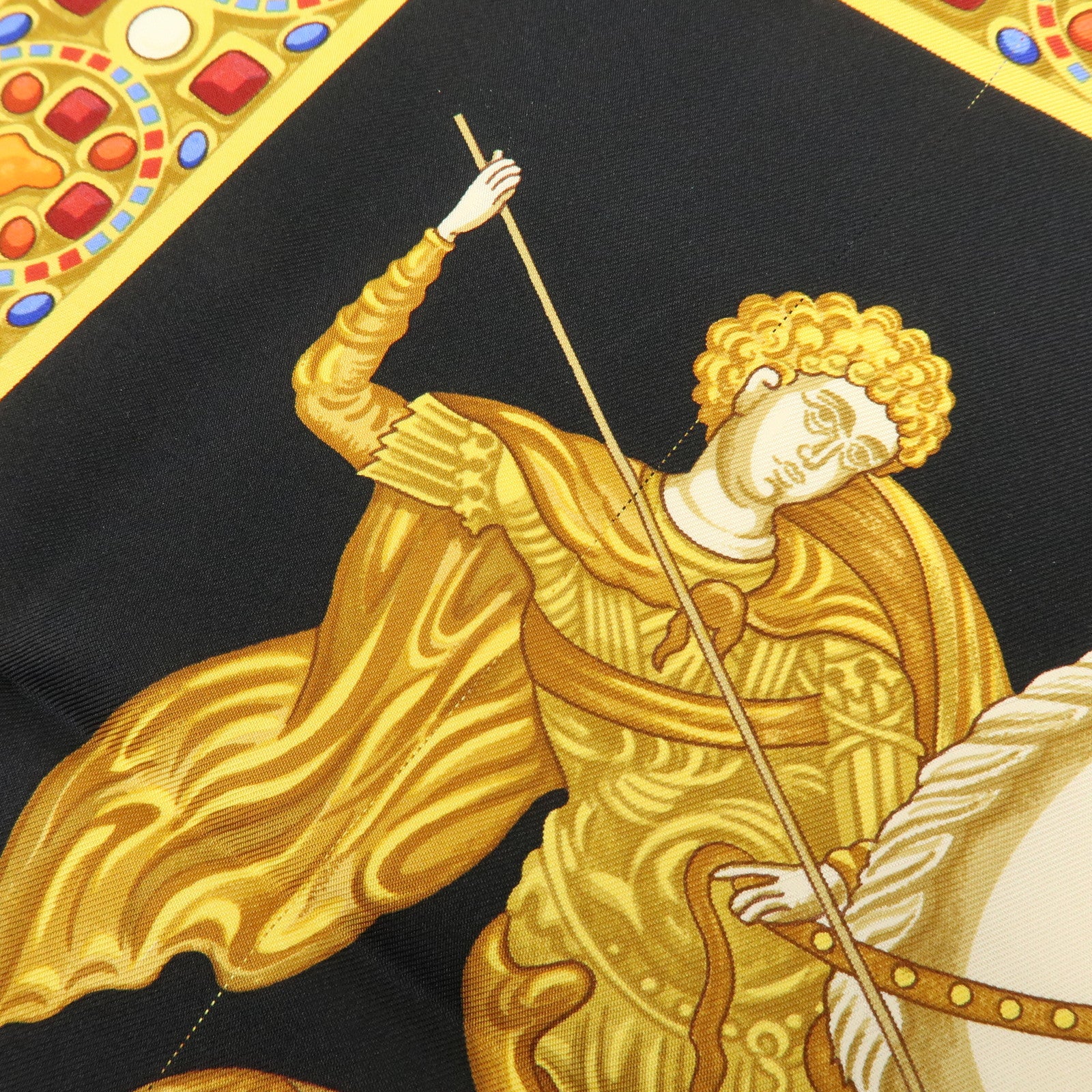 HERMES Carre 90 Silk 100% LE TRIOMPHE DU PALADIN Black Gold