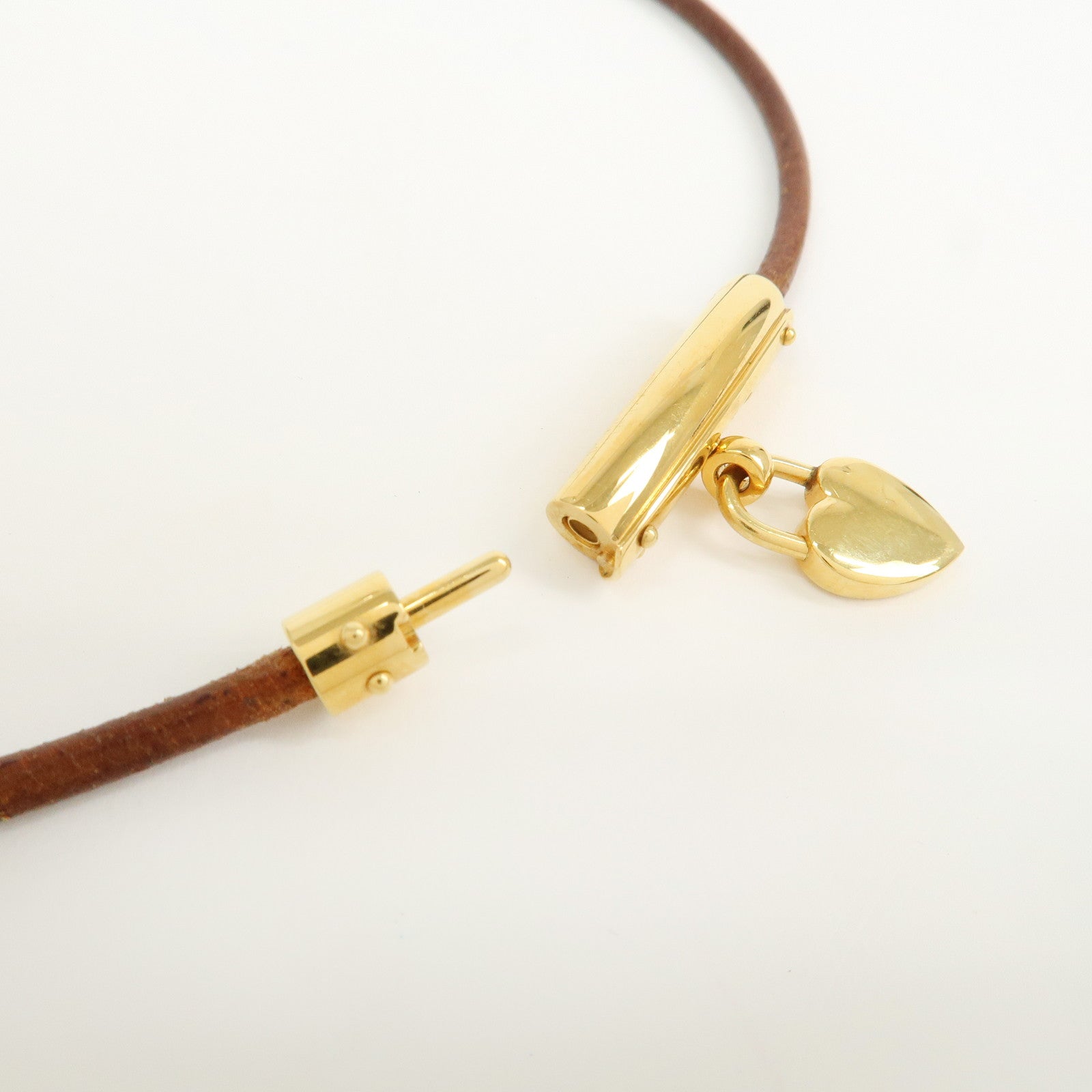 HERMES Leather Viviride Coeur Heart Cadena Necklace Choker Gold