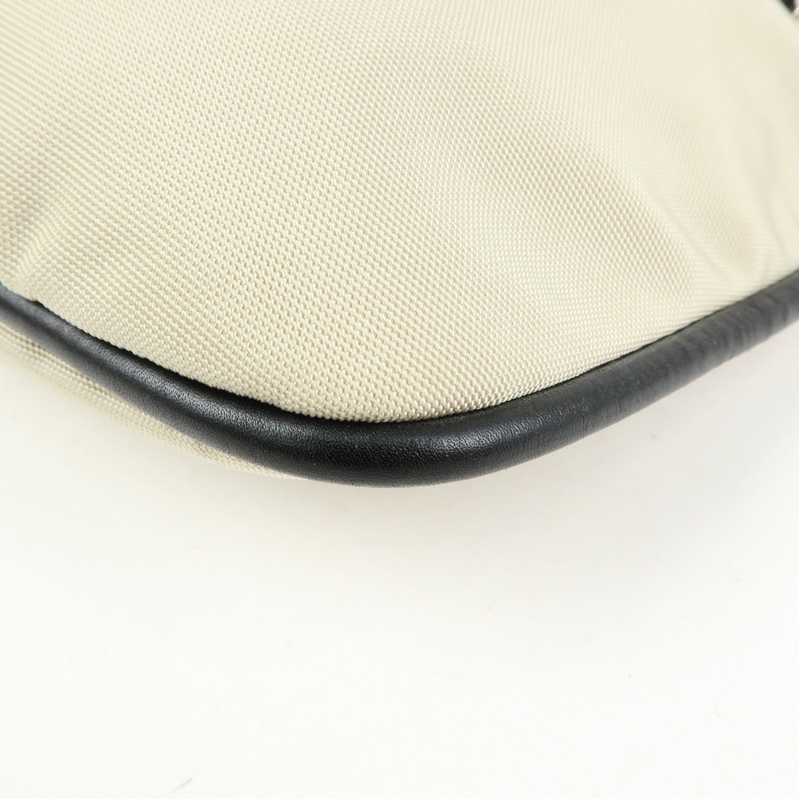 GUCCI Nylon Leather Drawstring Shoulder Bag Beige Black 001.4034
