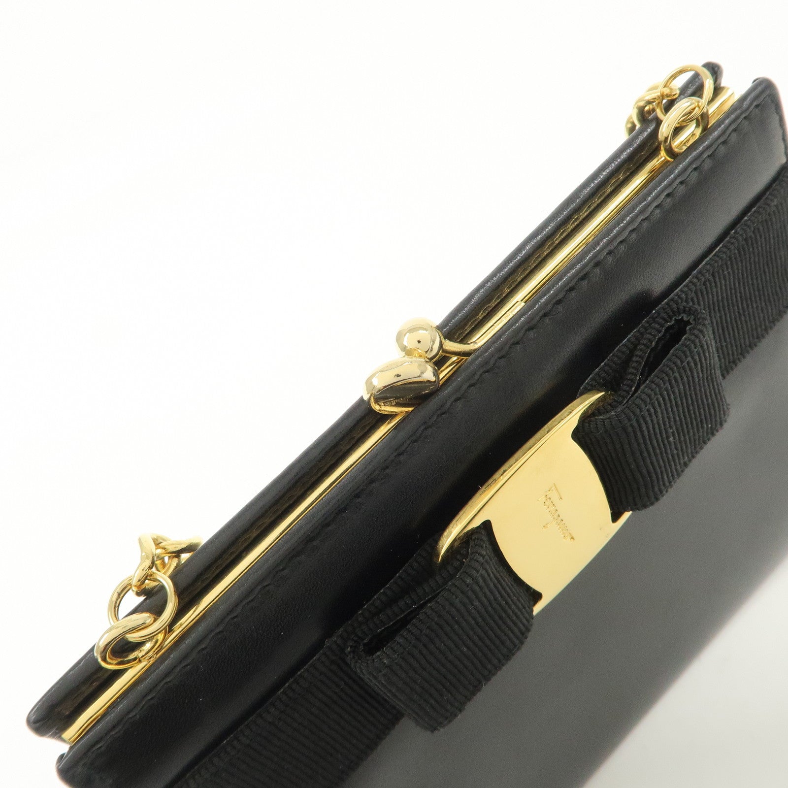 Ferragamo Vara Leather Ribbon Mini Chain Shoulder Bag Black Used