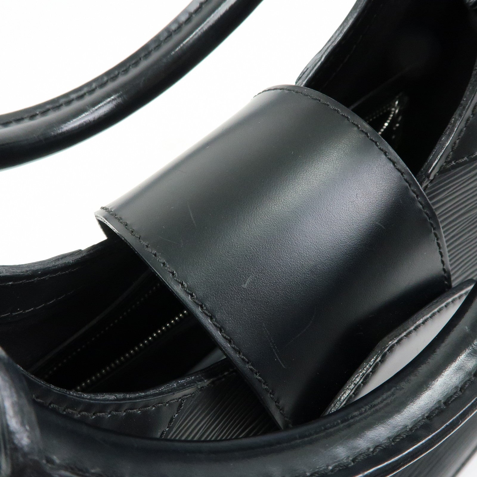 Louis Vuitton Epi Leather Sac Montaigne Hand Bag Noir Black M59302
