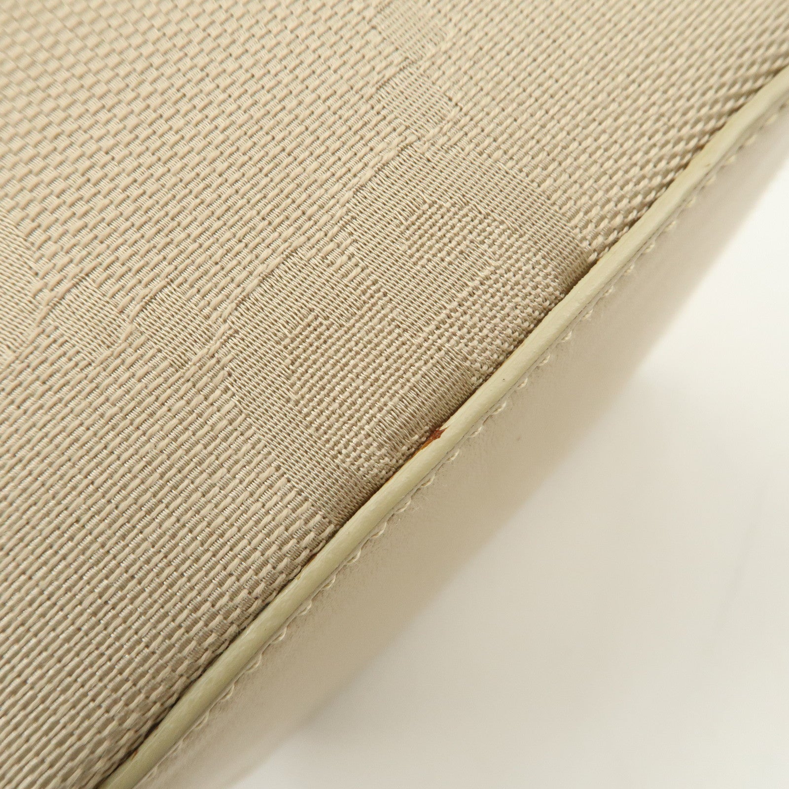 GUCCI GG Canvas Leather Vanity Bag Hand Bag Light Beige 039.1052