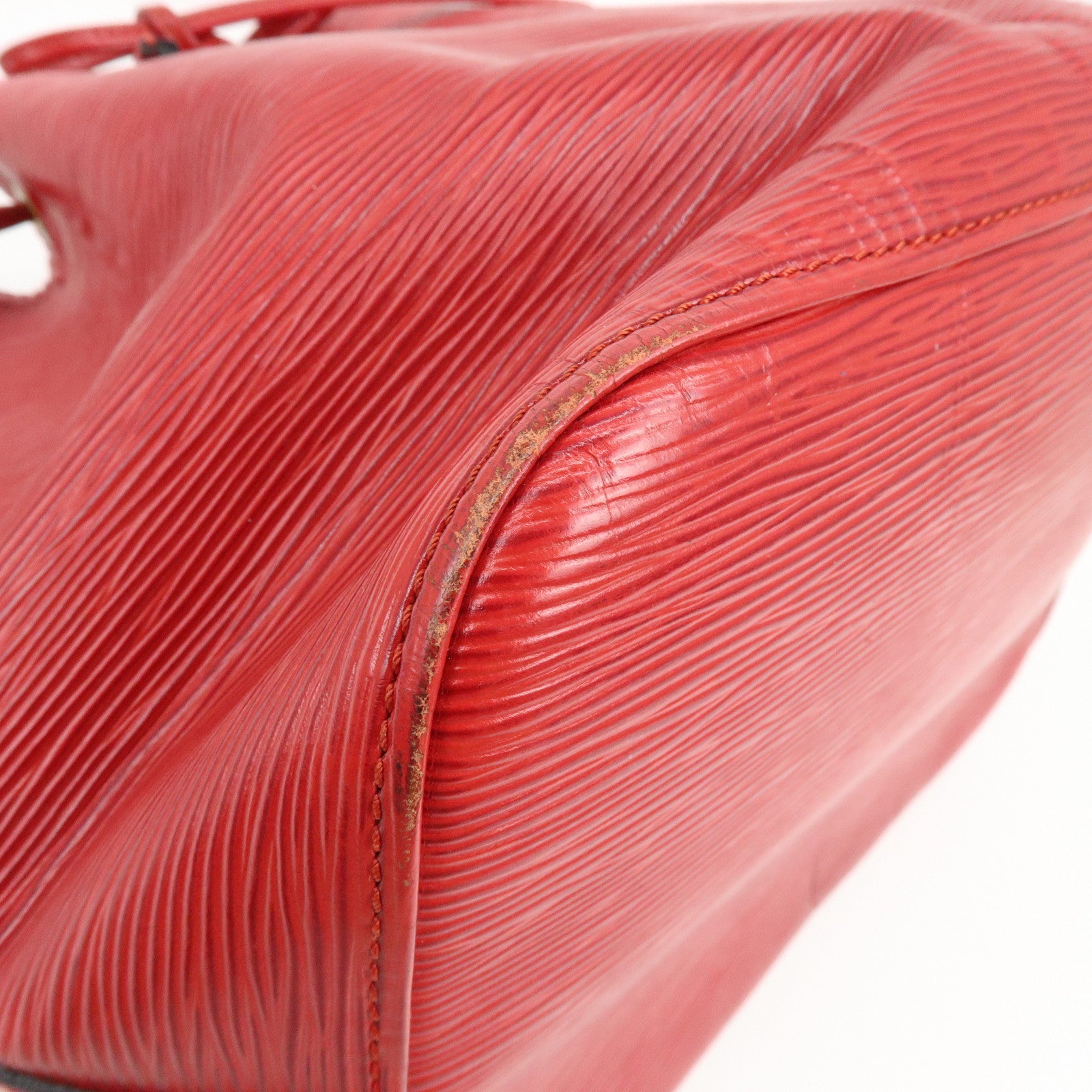 Louis Vuitton Epi Petit Noe Shoulder Bag Castilian Red M44107