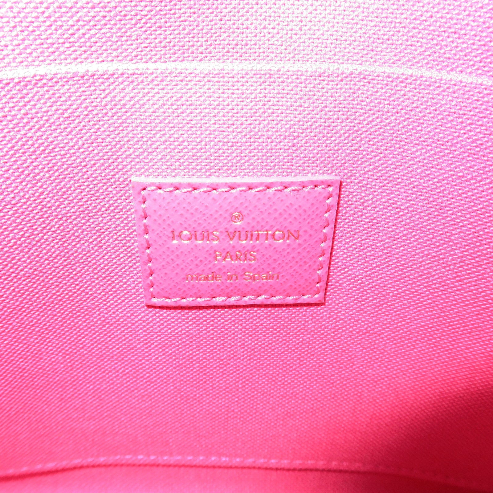 Louis Vuitton Monogram Vivienne X'mas Pochette Felicie M80859