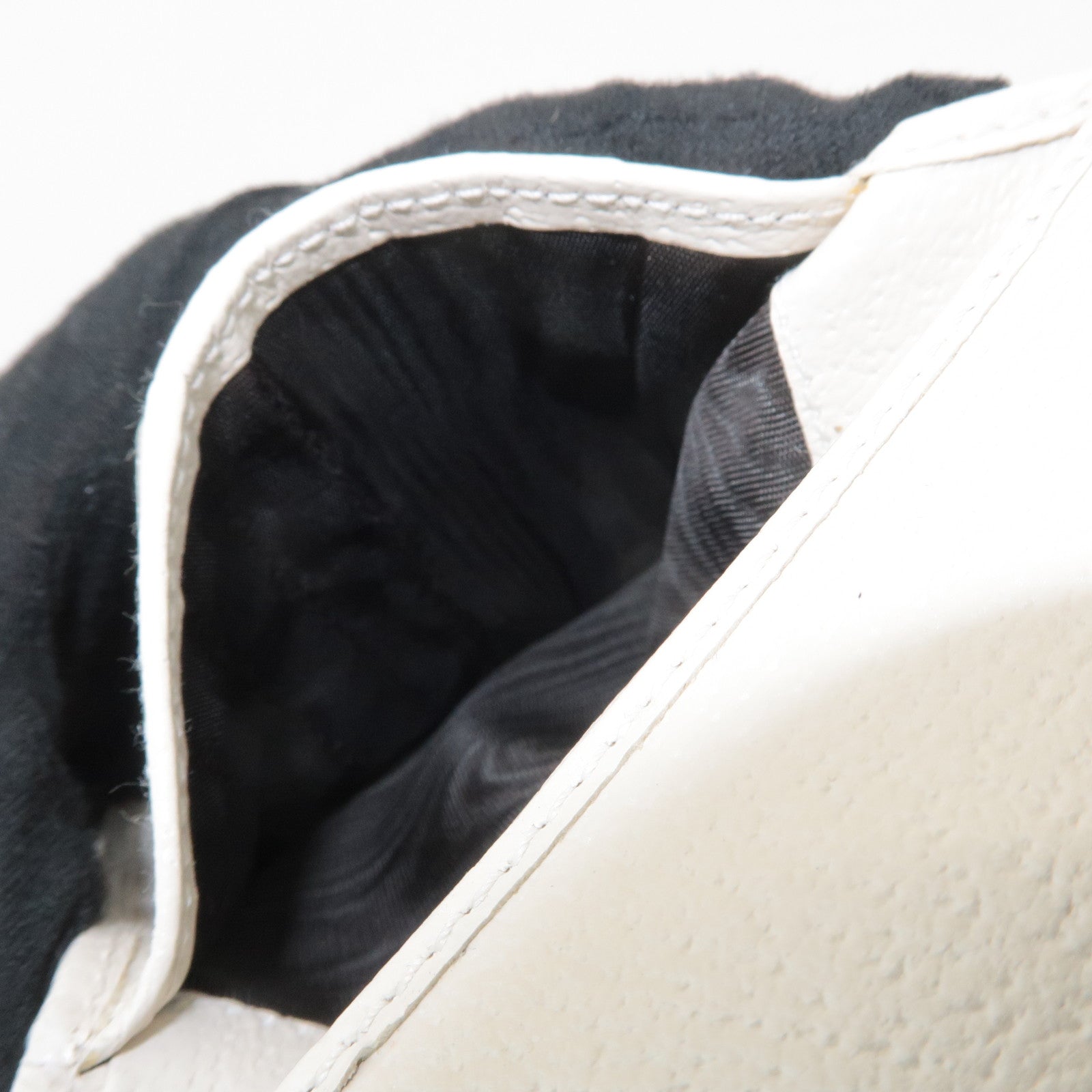 GUCCI Sherry GG Canvas Leather Bi-fold Wallet Beige Ivory 181669 Used