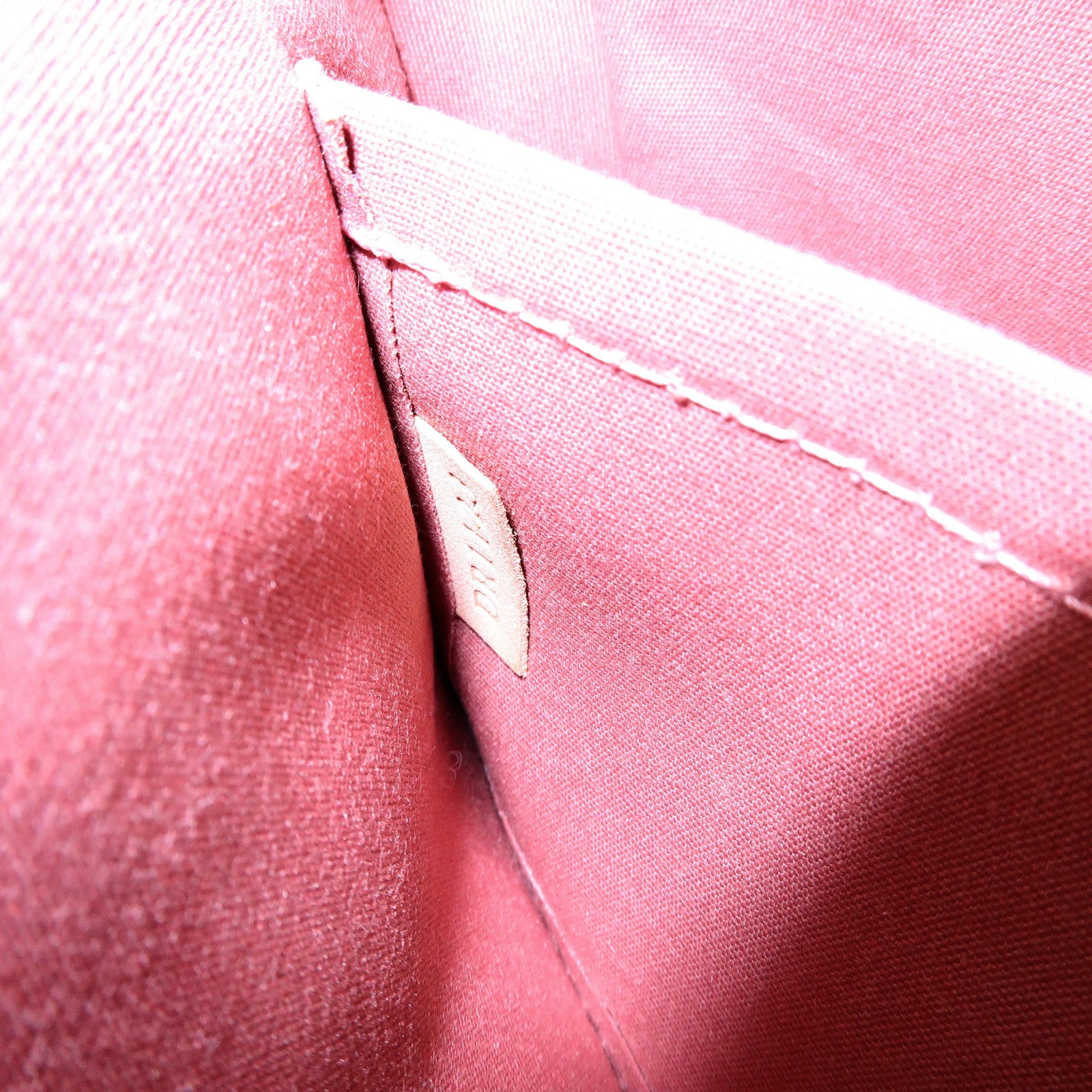 Louis Vuitton Vernis Archipel Ikat Flower Shoulder Bag Pink M90043