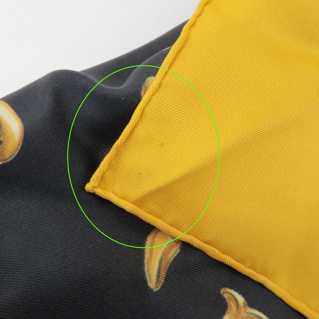 HERMES Carre 90 Silk 100% Scarf Carrosses d'Or Gold Black