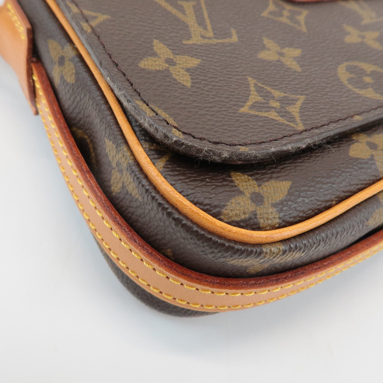 Louis Vuitton Monogram Canvas Saint Germain 24 Shoulder Bag M51210