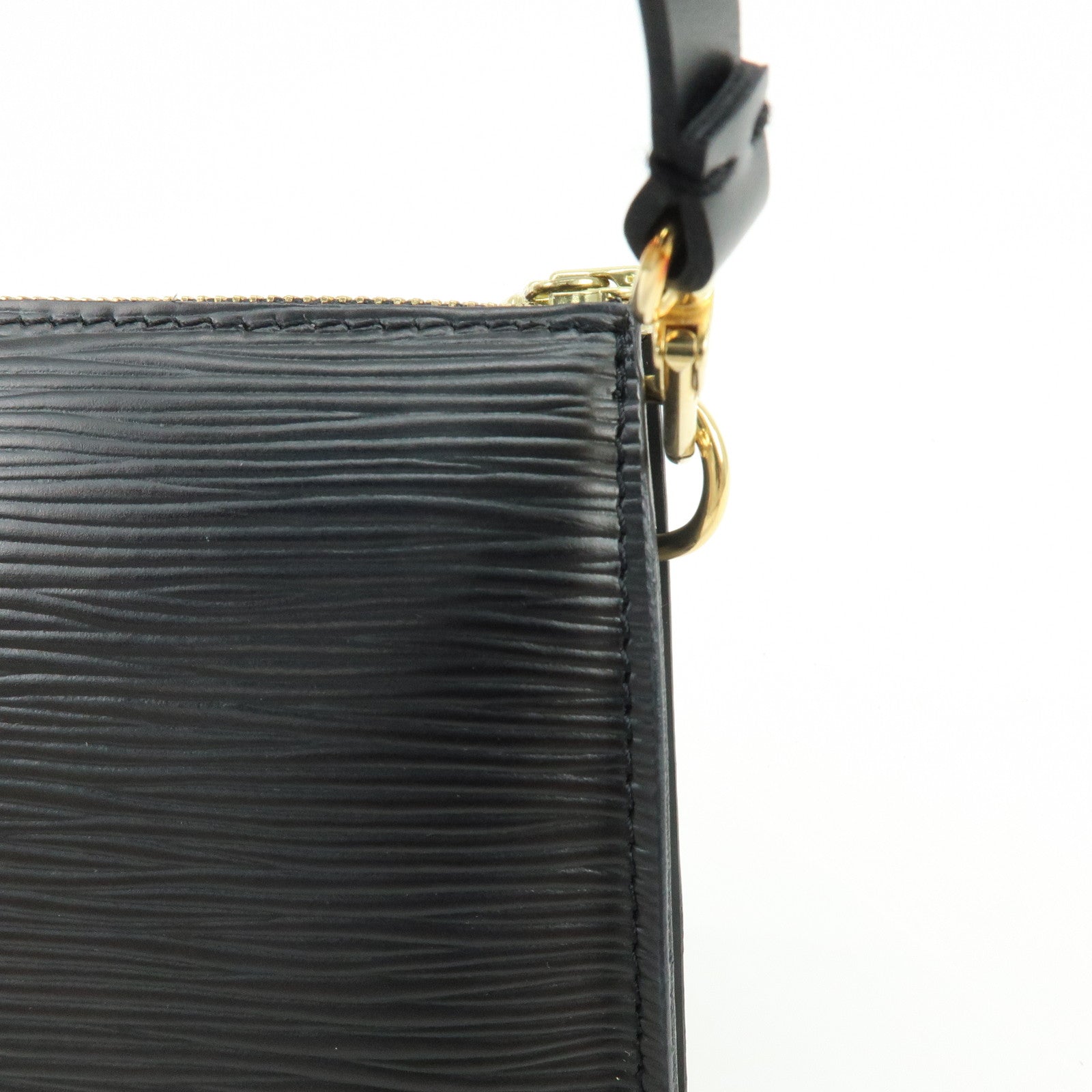 Louis Vuitton Epi Pochette Accessoires Clutch Bag Noir M52942