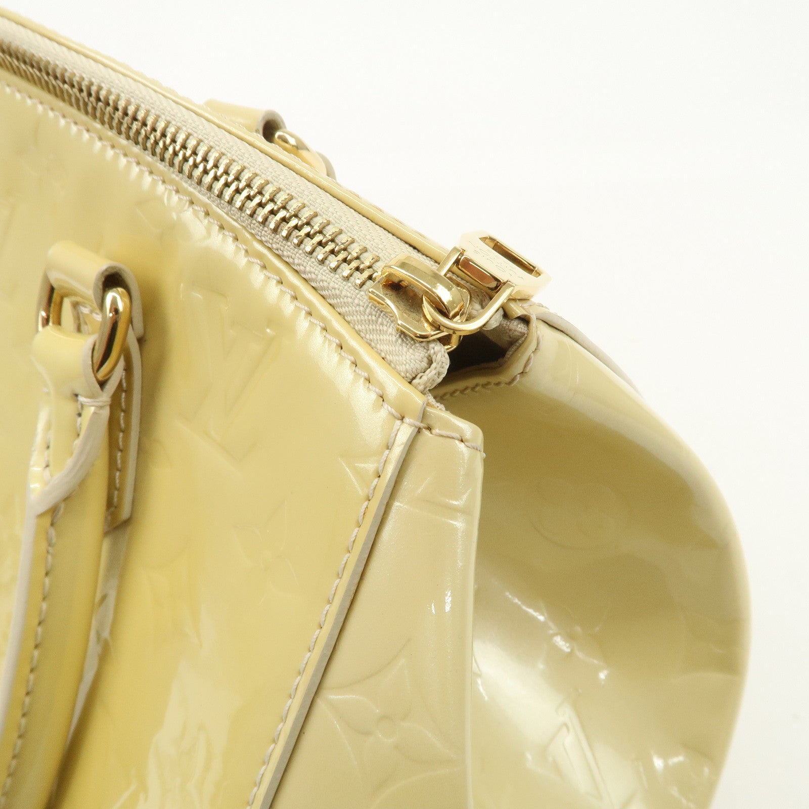 Louis Vuitton Monogram Vernis Leather Sherwood GM Blanc M91487 Used