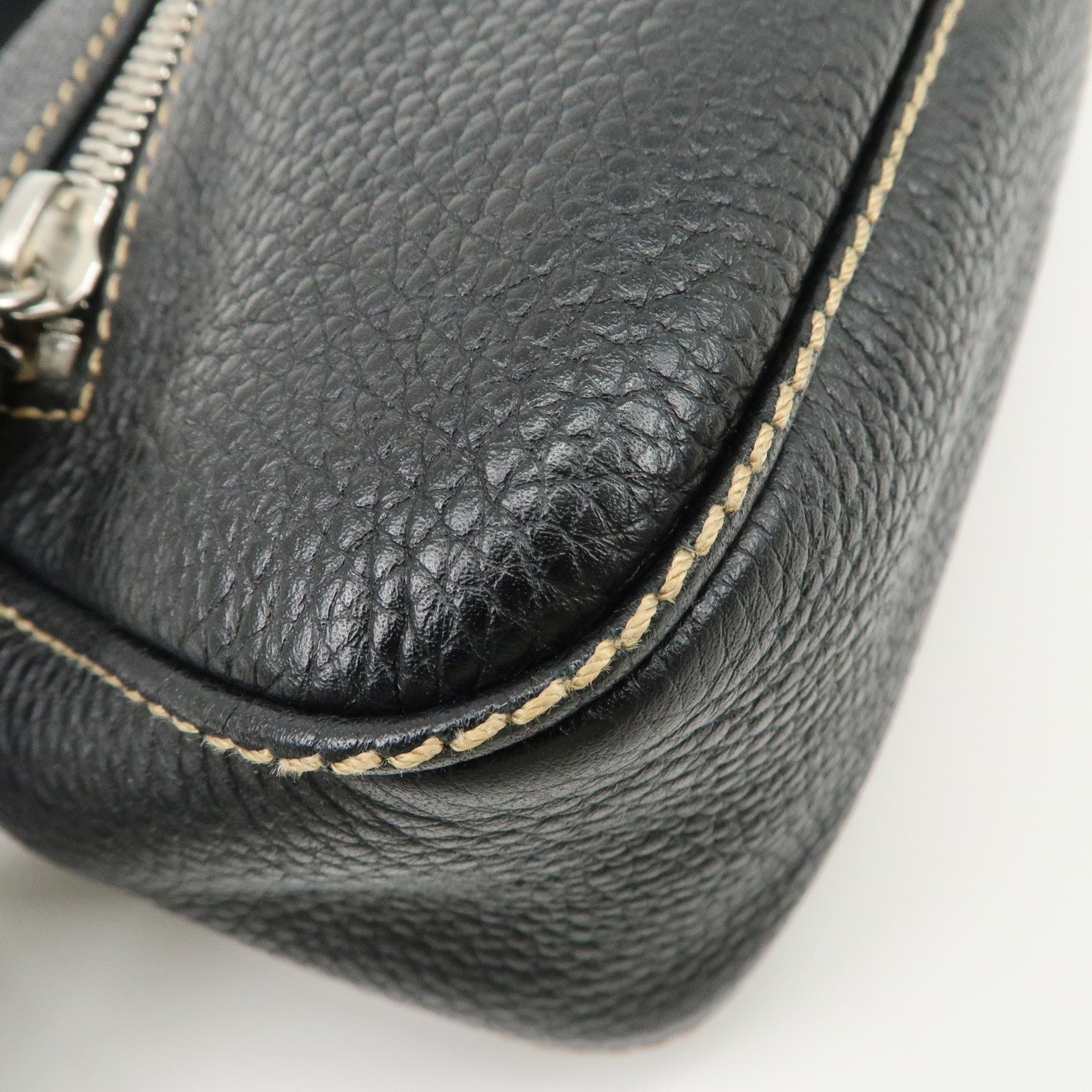 CHANEL Caviar Skin Leather Logo Fringe Shoulder Bag Gold HDW Black Used