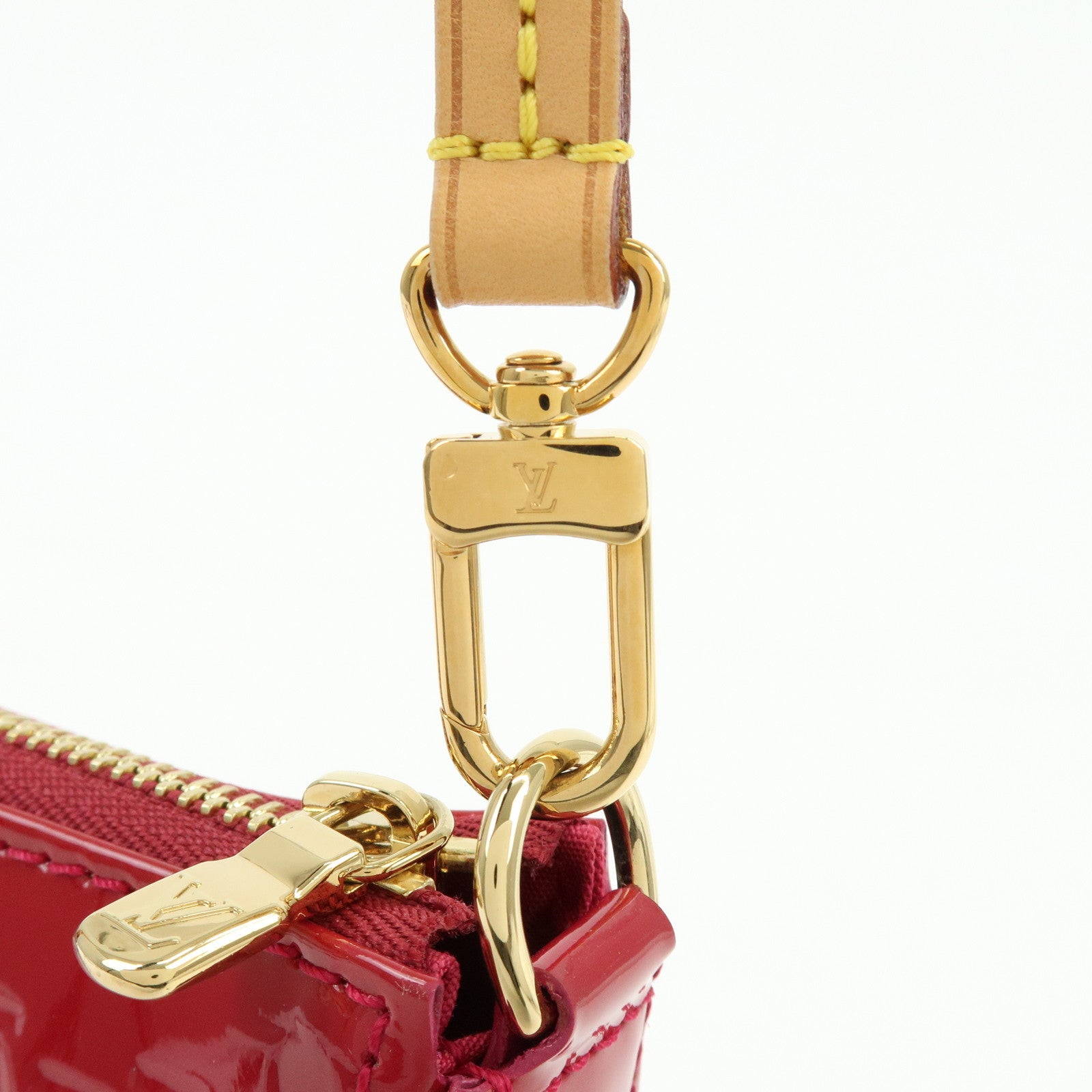 Louis Vuitton Monogram Vernis Pochette Accessoires Pouch Red M91574