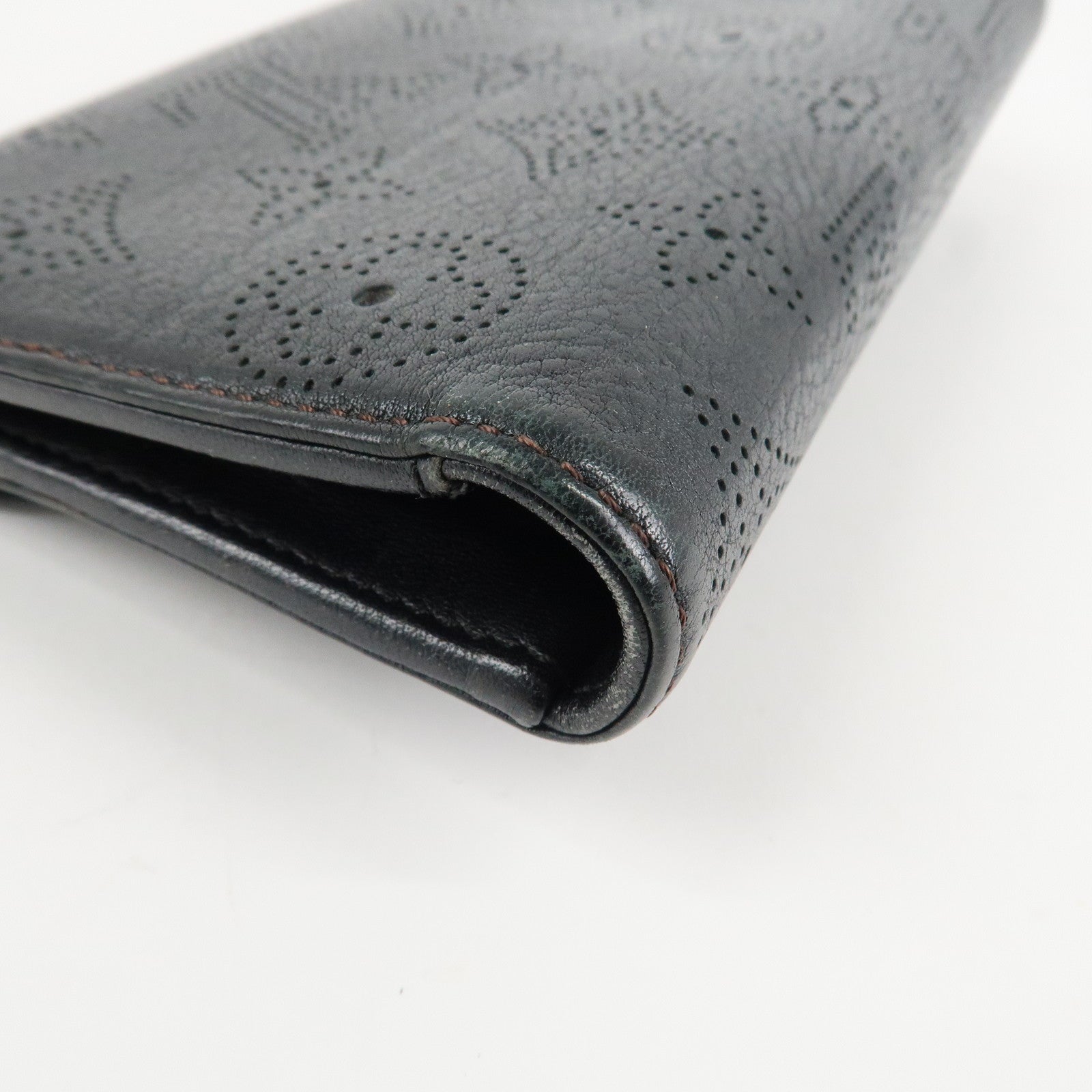Louis Vuitton Monogram Mahina Portefeuilles Amelia Wallet Noir M95549 Used