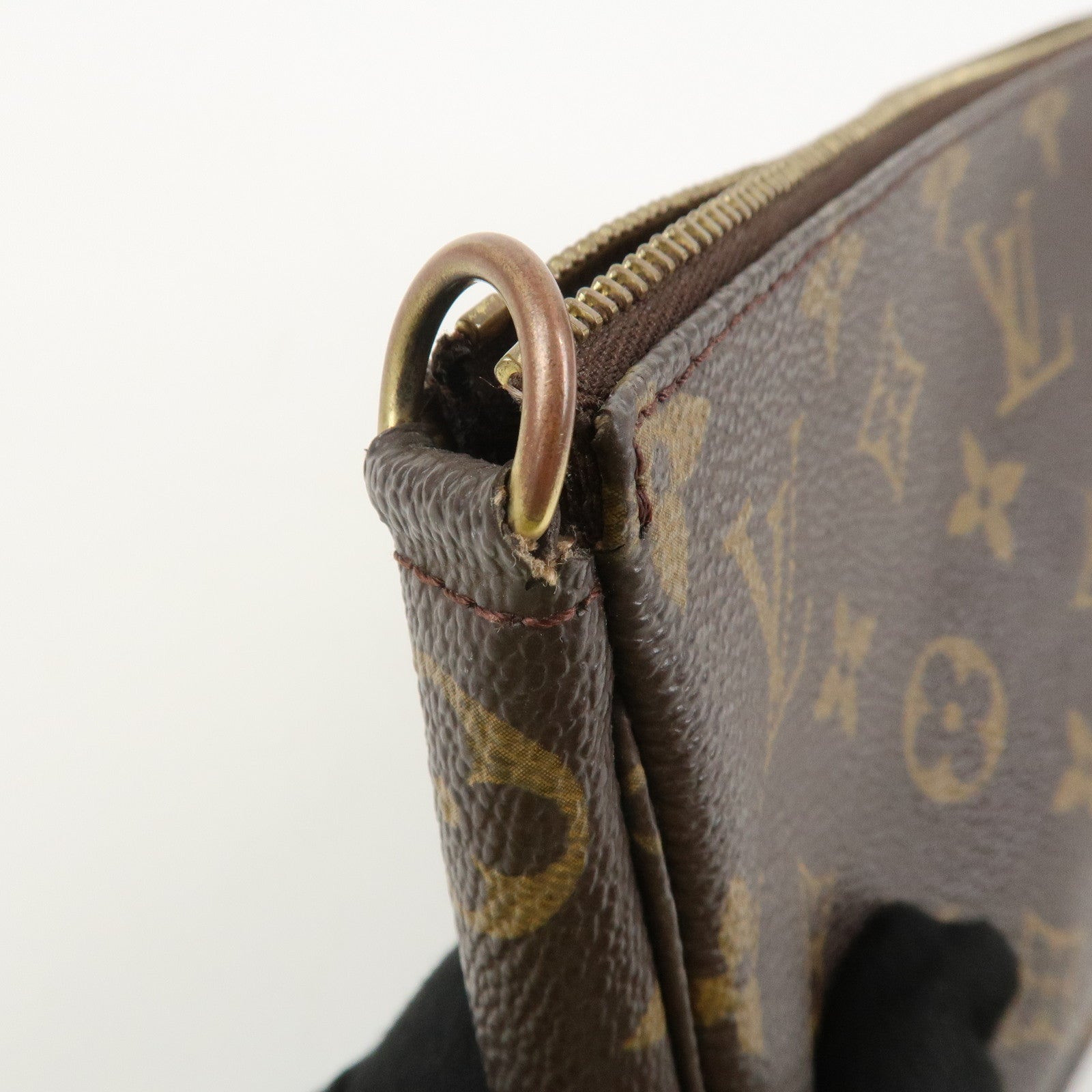 Louis Vuitton Monogram Pochette Accessoires Pouch Hand Bag M51980