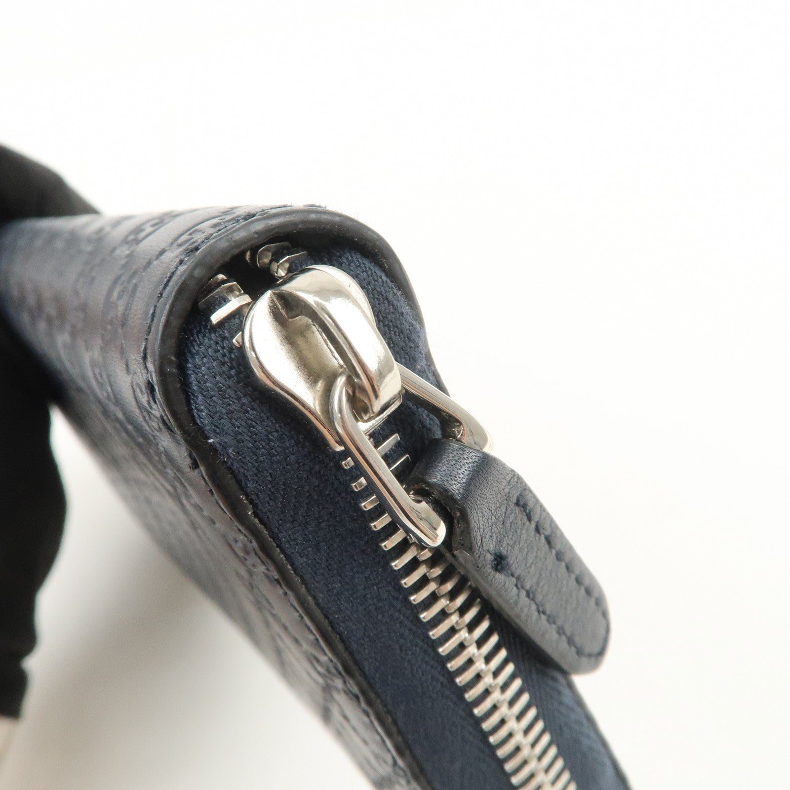 GUCCI Micro Guccissima Leather Zippy Long Wallet Navy 544473