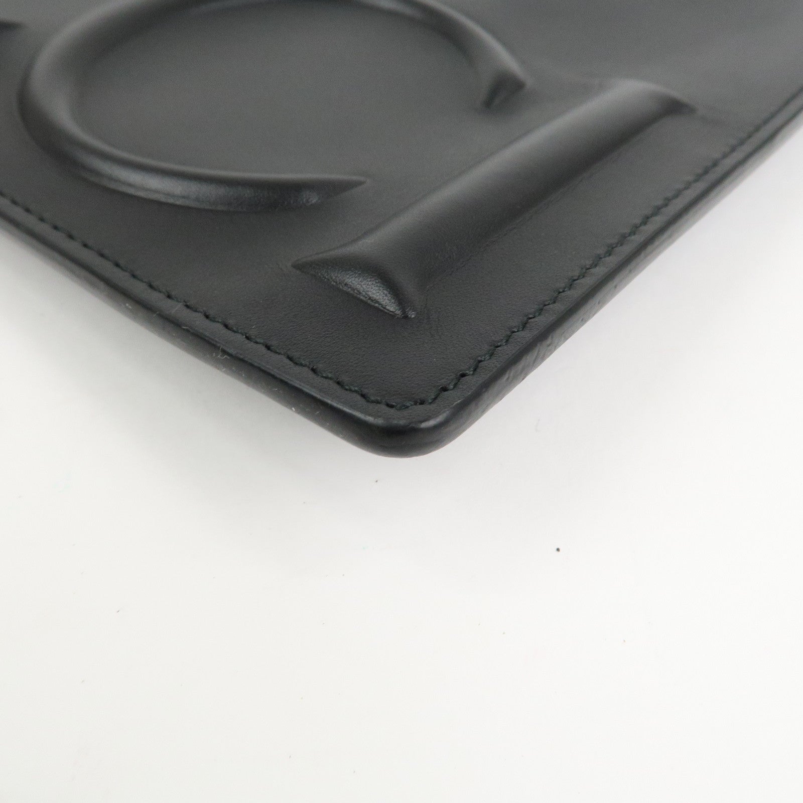 GUCCI Logo Leather XL Clutch Bag Black 421853