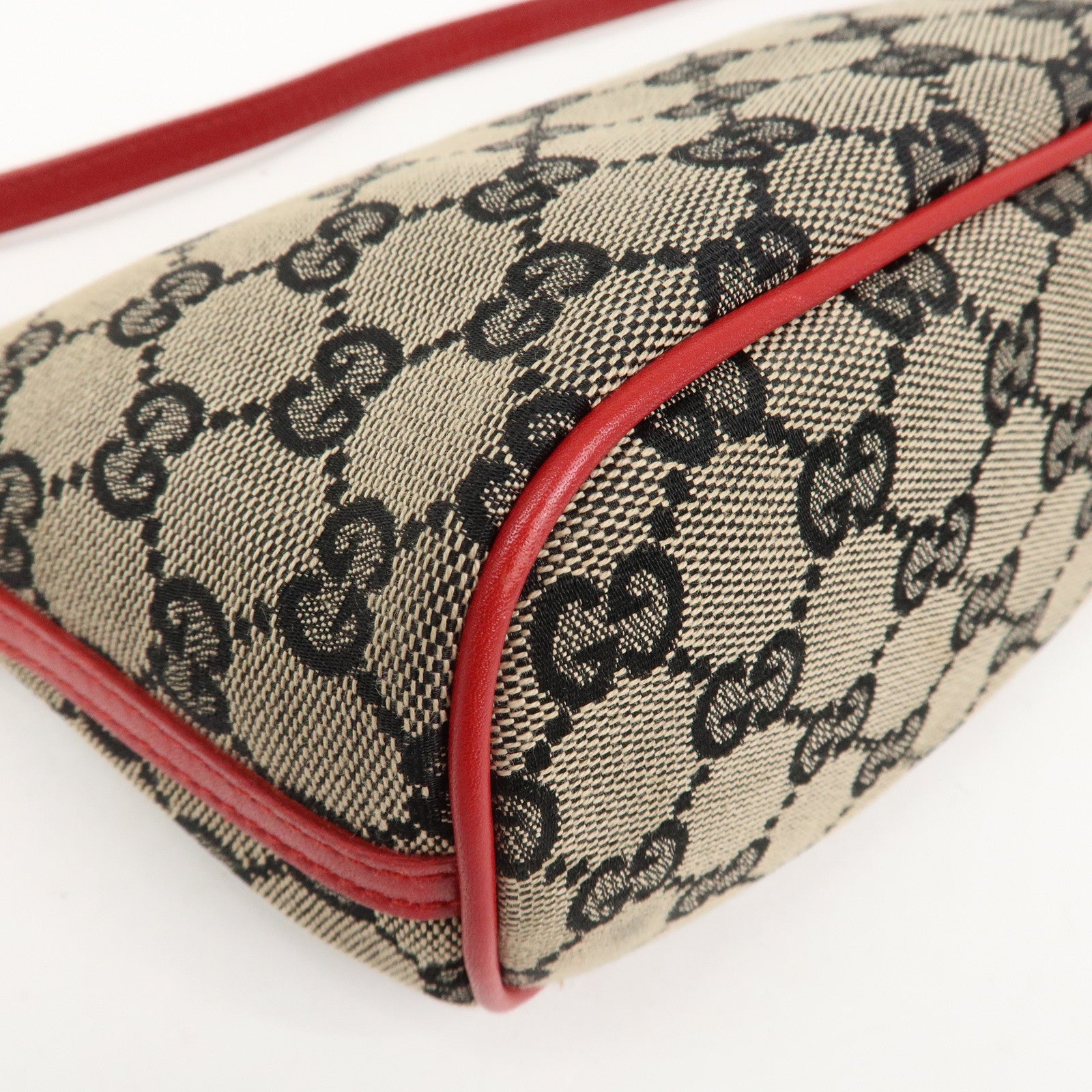 GUCCI GG Canvas Leather Accessory Pouch Hand Bag 039.1103