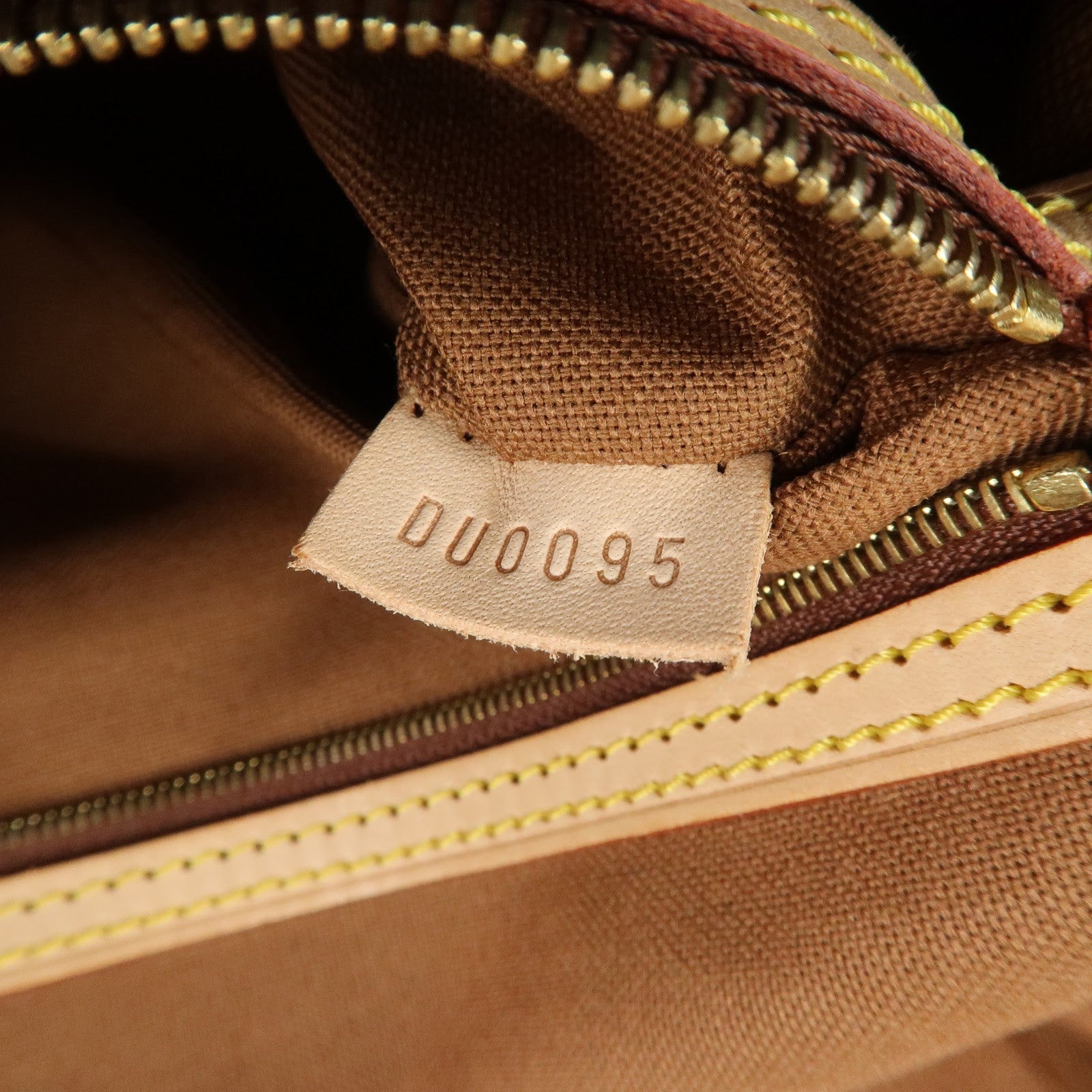 Louis Vuitton Monogram Canvas Mini Looping Shoulder Bag M51147