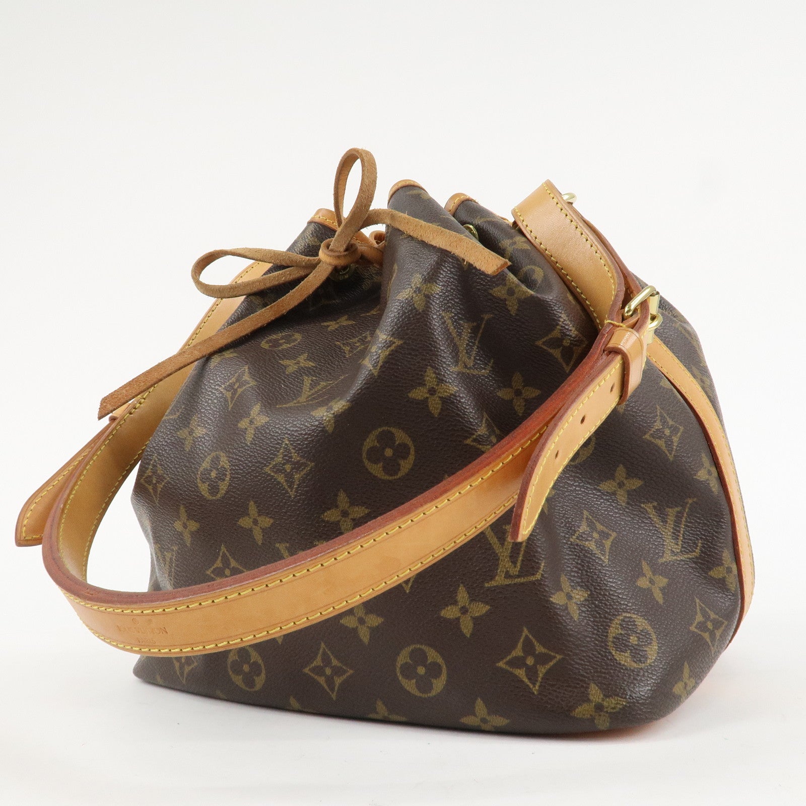 Louis Vuitton Monogram Canvas Petit Noe Shoulder Bag Brown M42226 Used
