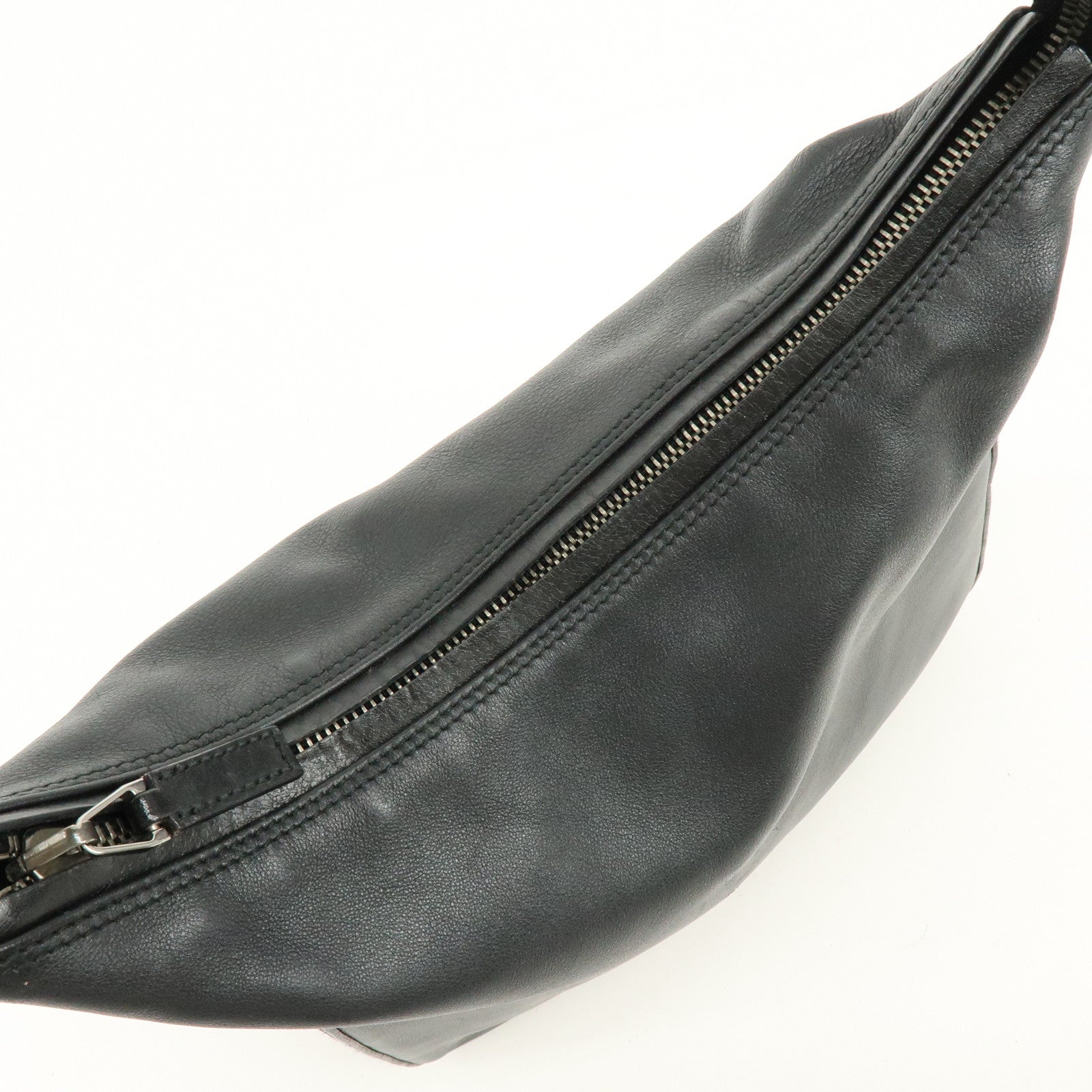GUCCI Logo Leather Shoulder Bag Hand Bag Black 001.3766