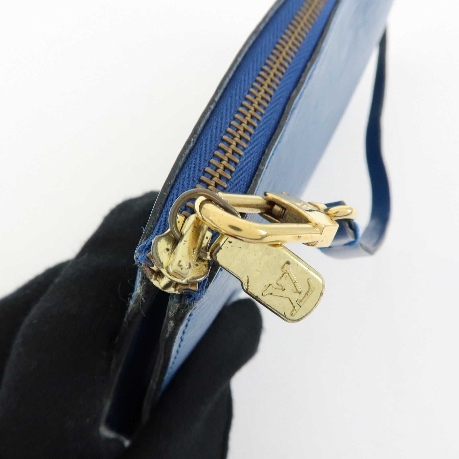 Louis Vuitton Epi Pochette Accessoires Pouch Toledo Blue M52945