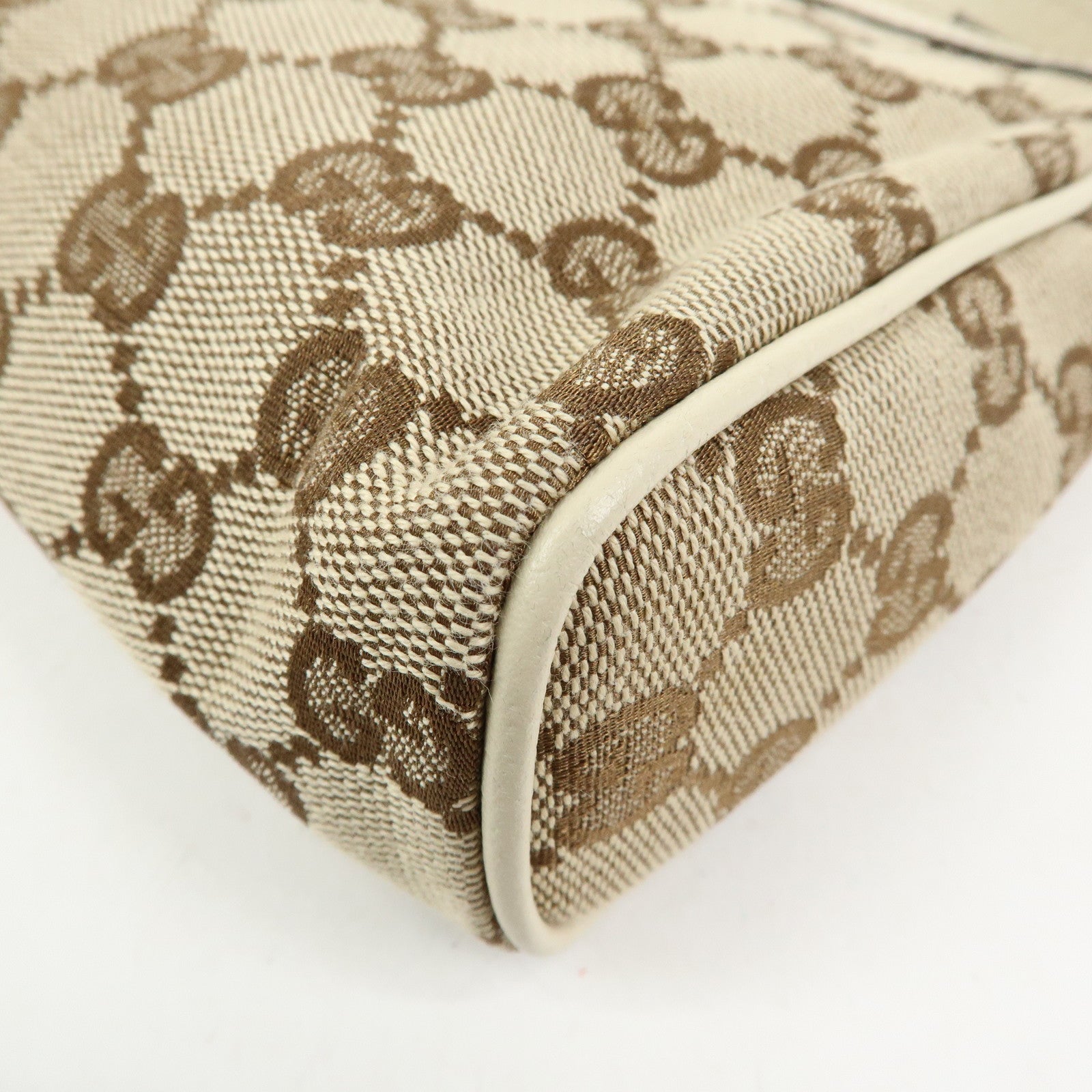 GUCCI GG Canvas Leather Accessory Pouch Hand Bag Beige White 145750