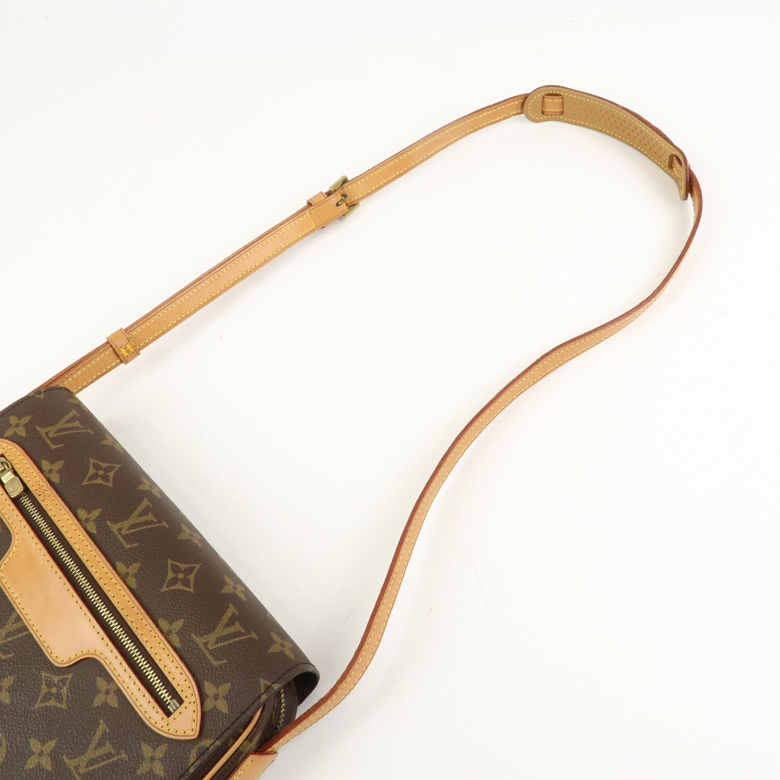 Louis Vuitton Monogram Canvas Saint Germain 24 Shoulder Bag M51210
