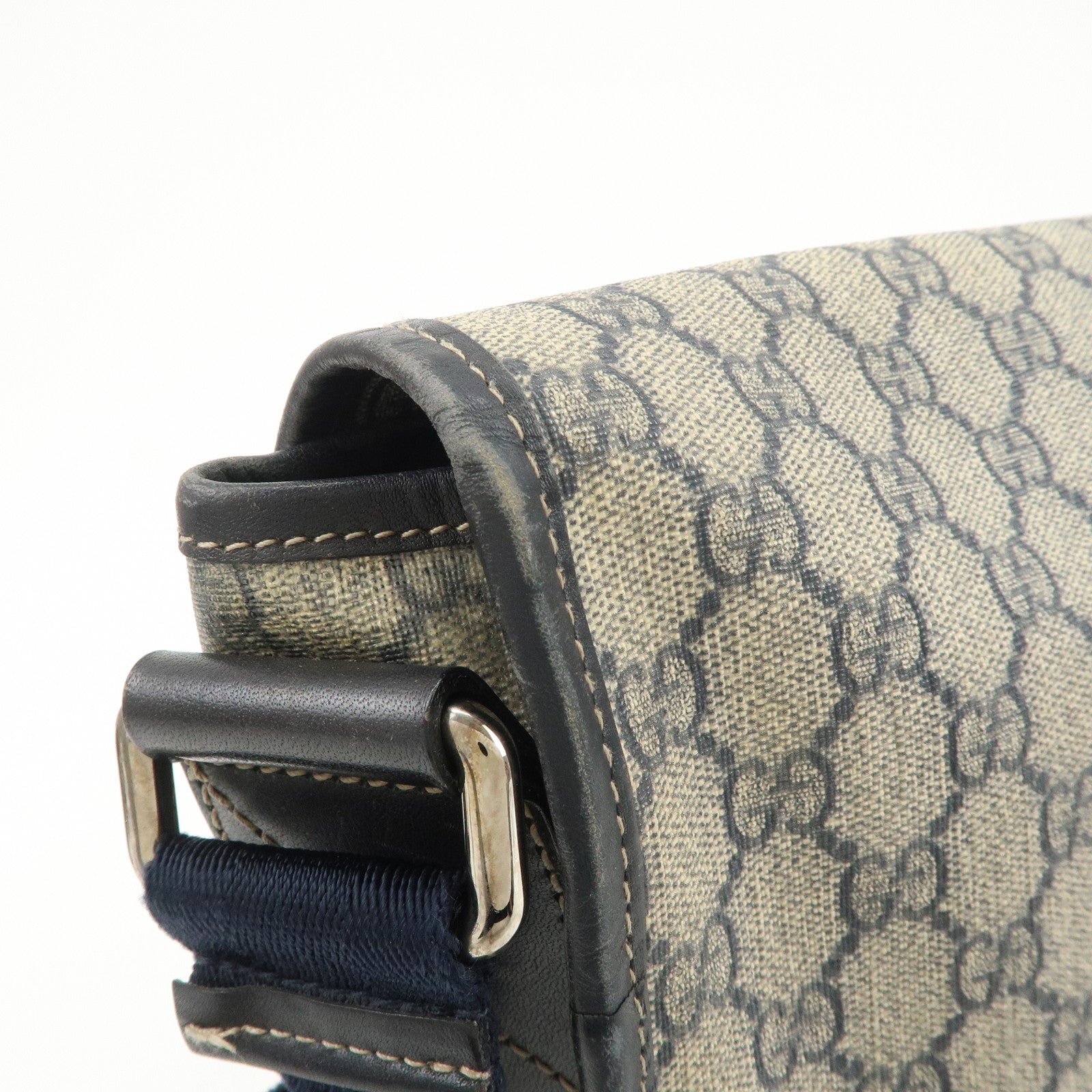 GUCCI GG Supreme Shoulder Bag Messenger Bag Beige Navy 201732