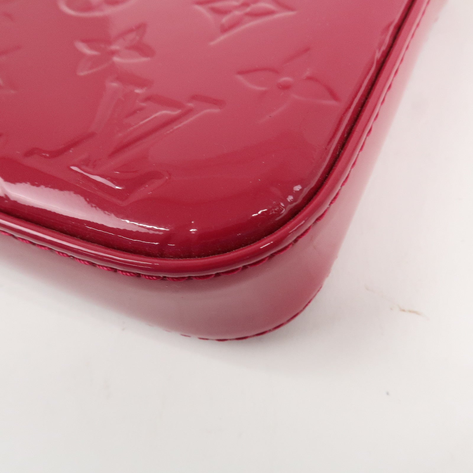 Louis Vuitton Monogram Vernis Pochette Accessoires Pouch M91574