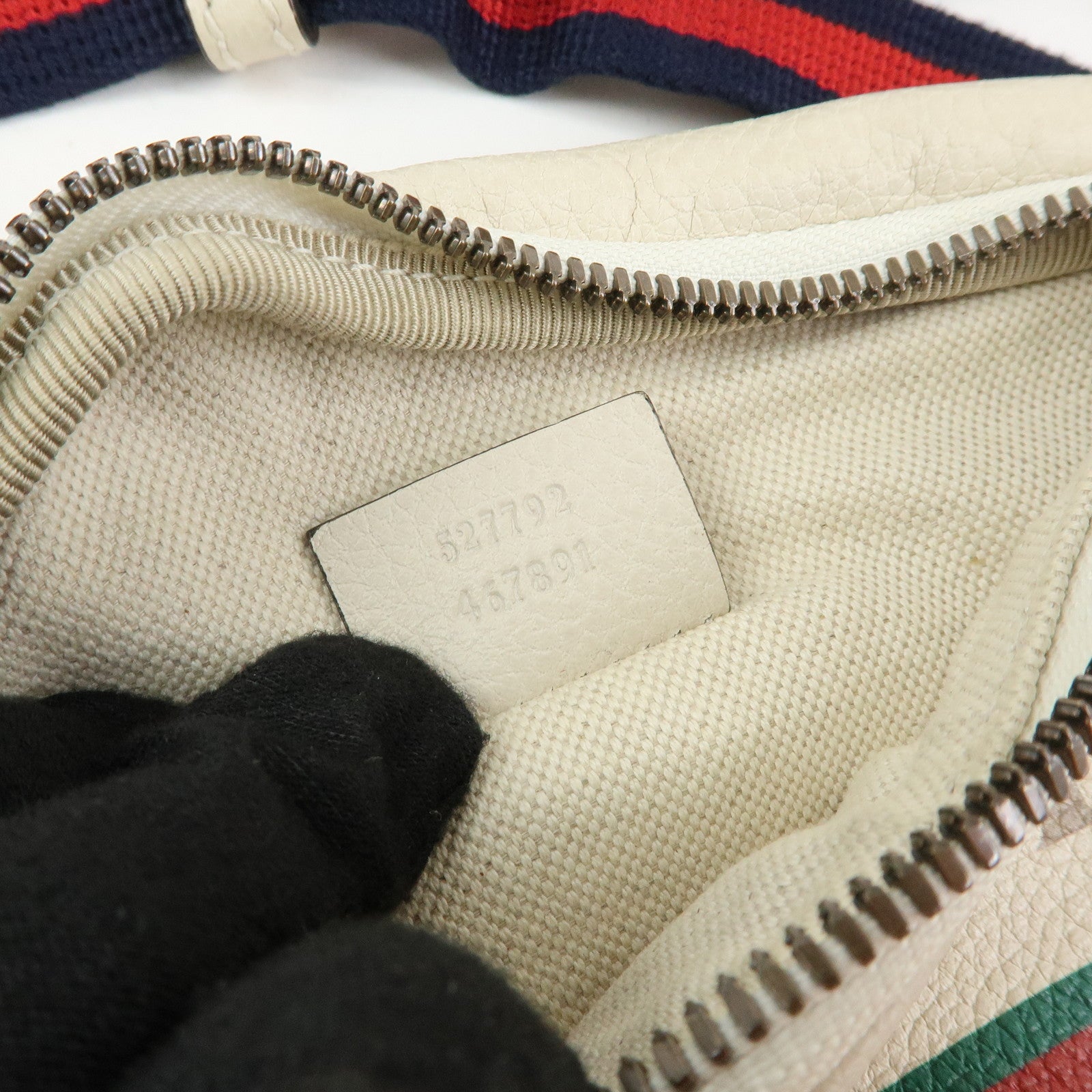GUCCI Sherry Vintage Logo Leather Waist Pouch Body Bag Ivory 527792