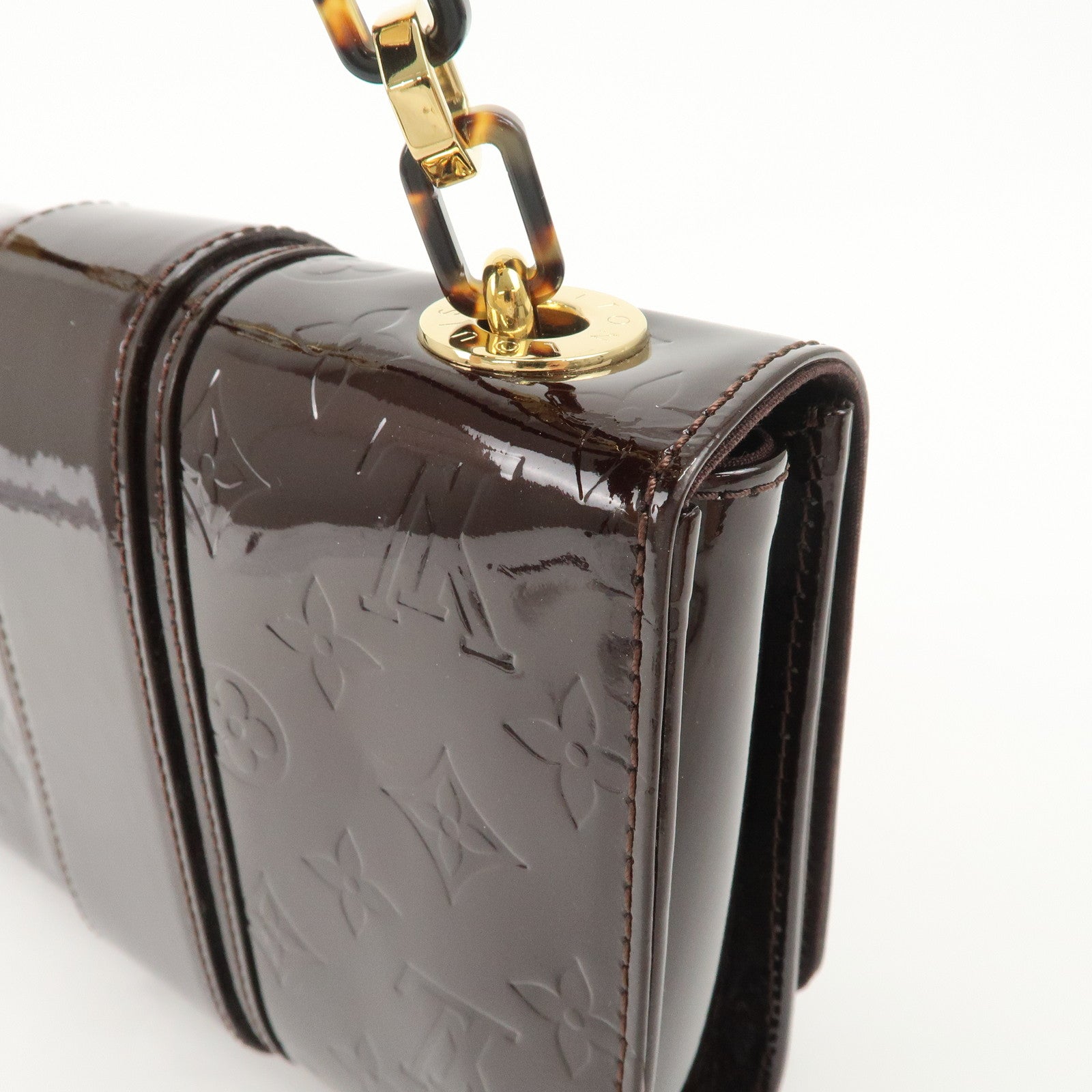 Louis Vuitton Monogram Vernis Leather Vermont Avenue Shoulder Bag