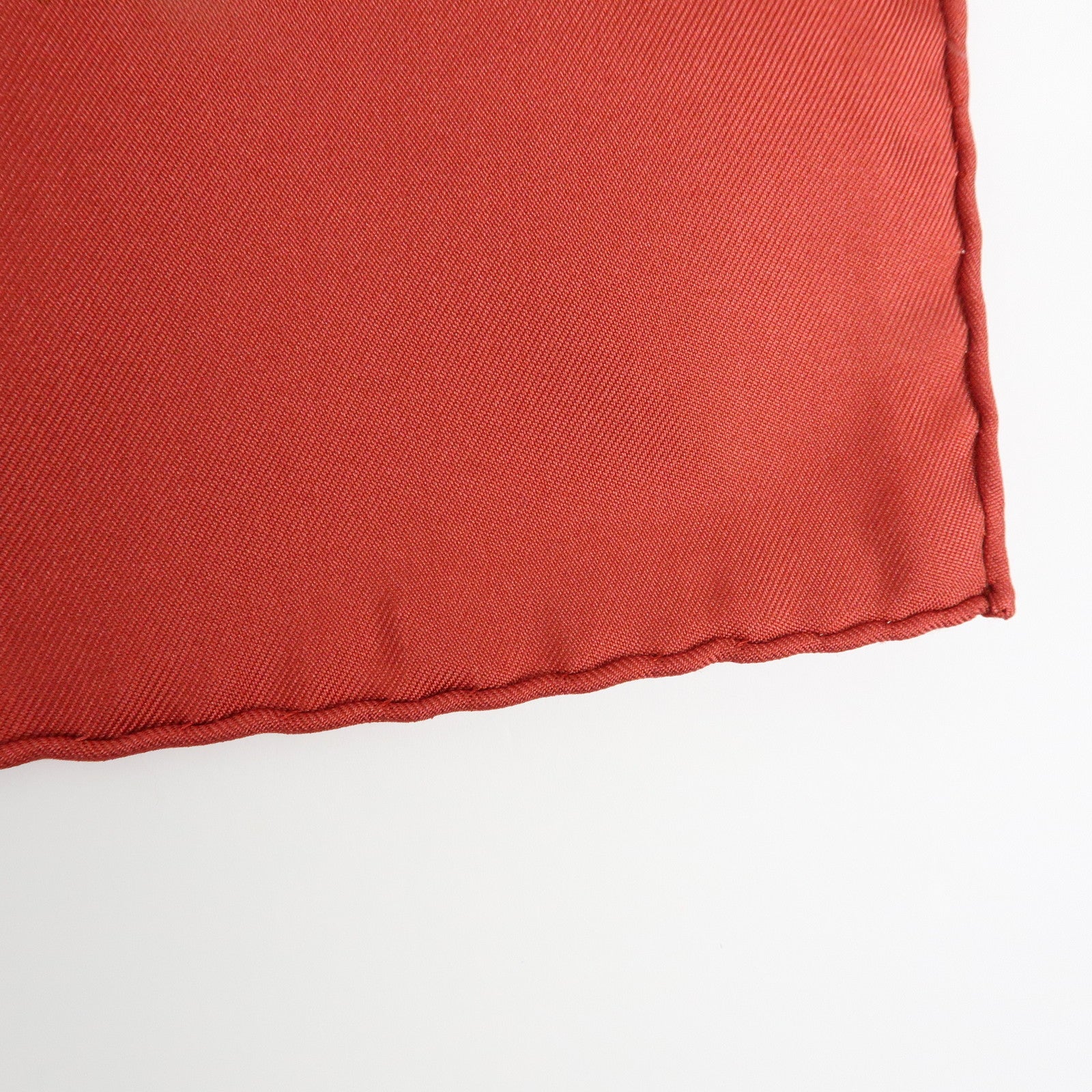 HERMES Carre 90 Silk 100% Scarf COUVEE D HERMES Egg Print Navy Red